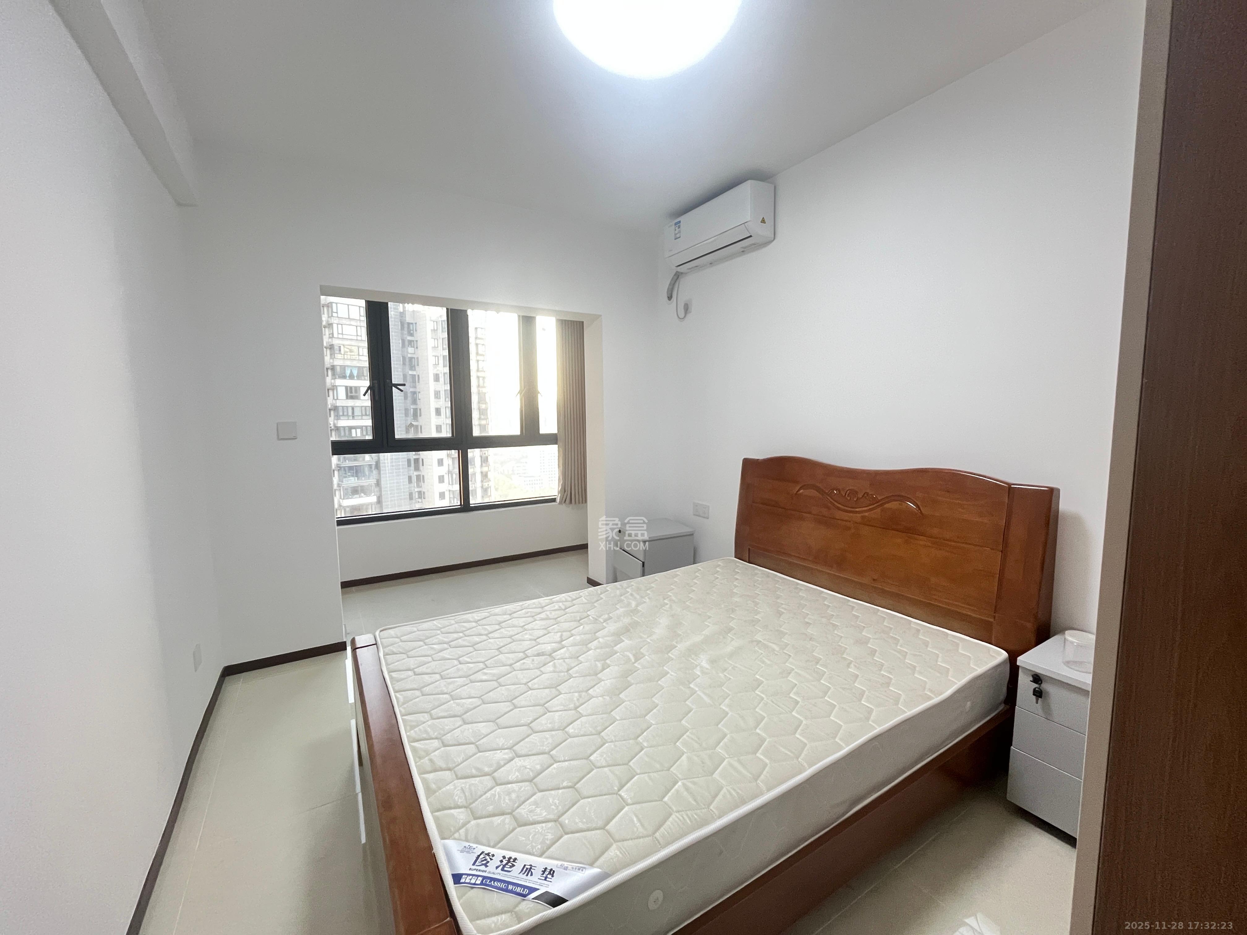 华银南苑融域  3室2厅1卫    2800.0元/月室内图