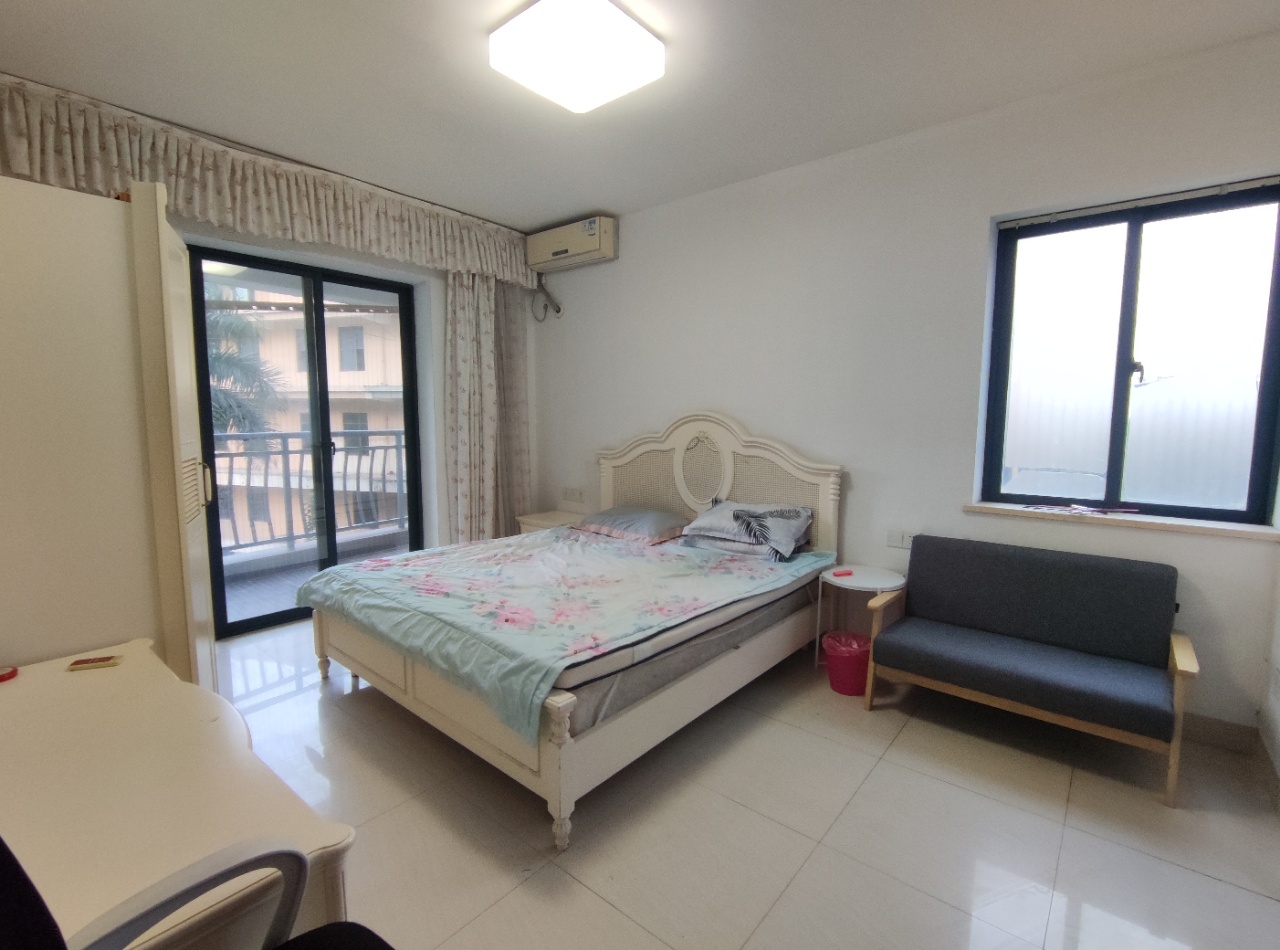 滨海贵族 3室2厅1卫 3500.0元/月 滨海贵族 3室2厅1卫 3500.0元/月室内图