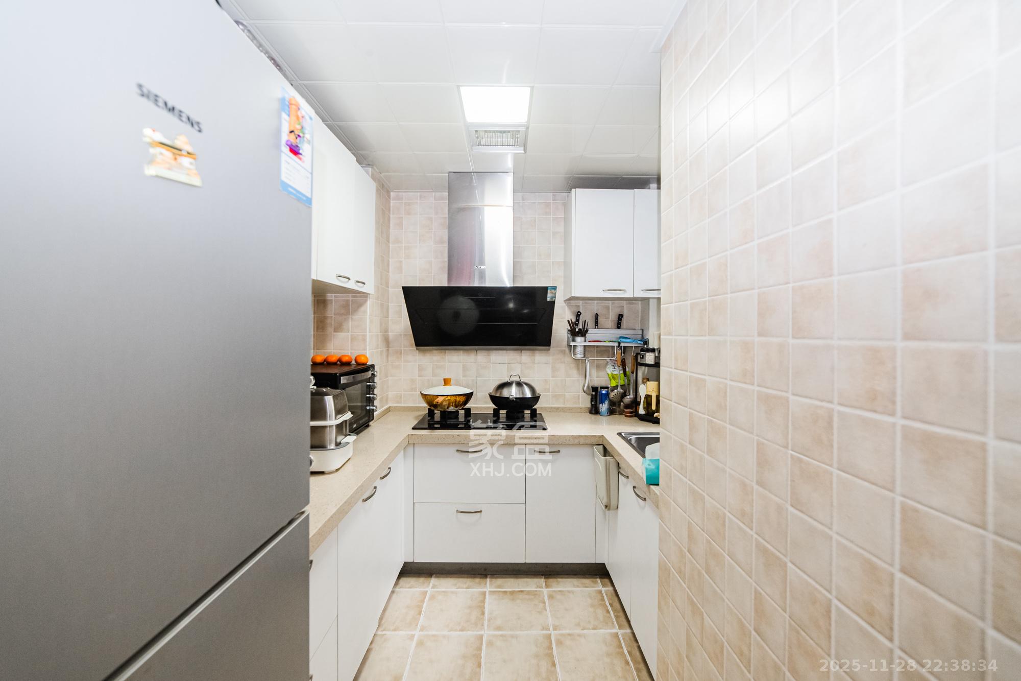 北辰三角洲D3区 3室2厅1卫 115.0万 北辰三角洲D3区 3室2厅1卫 115.0万厨房