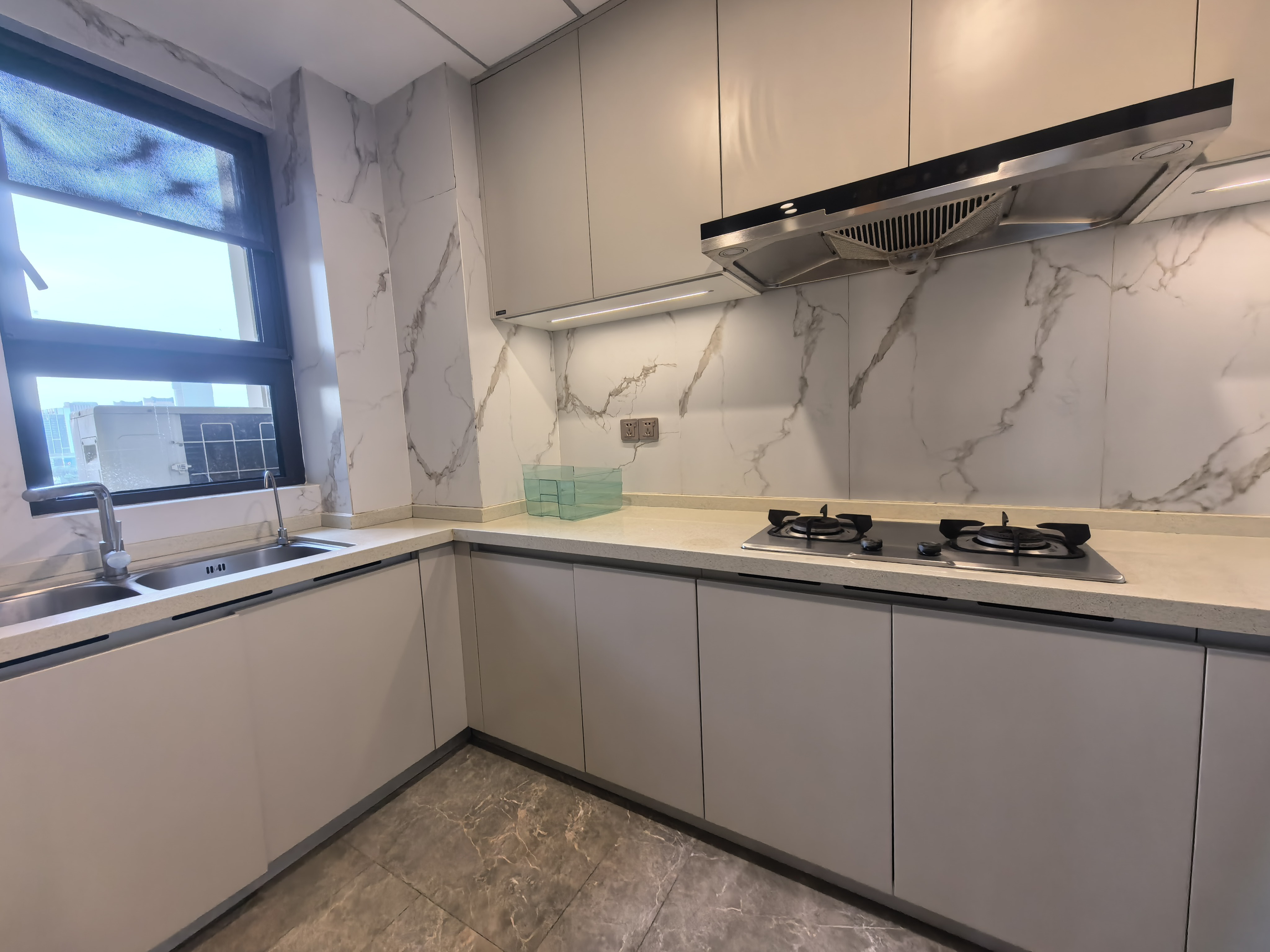 融创海口一号 3室2厅2卫 3900.0元/月 融创海口一号 3室2厅2卫 3900.0元/月室内图