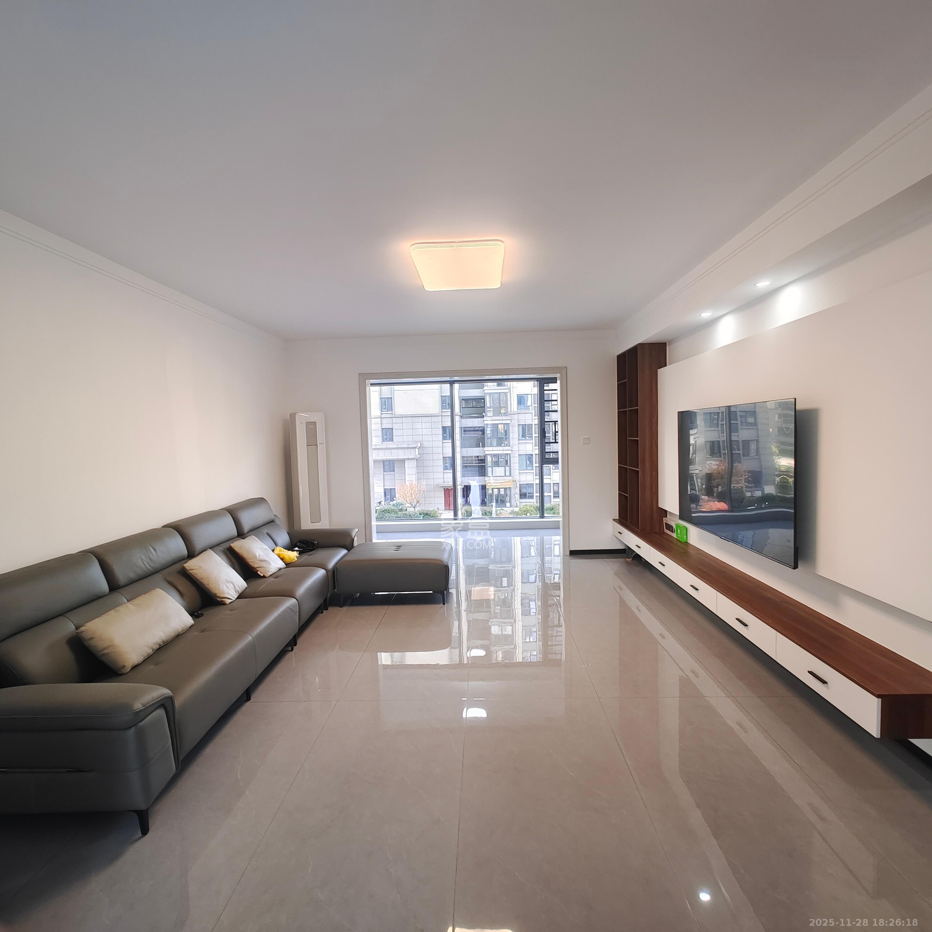 谷峰安置小区（惟德园）  4室2厅2卫    3500.0元/月