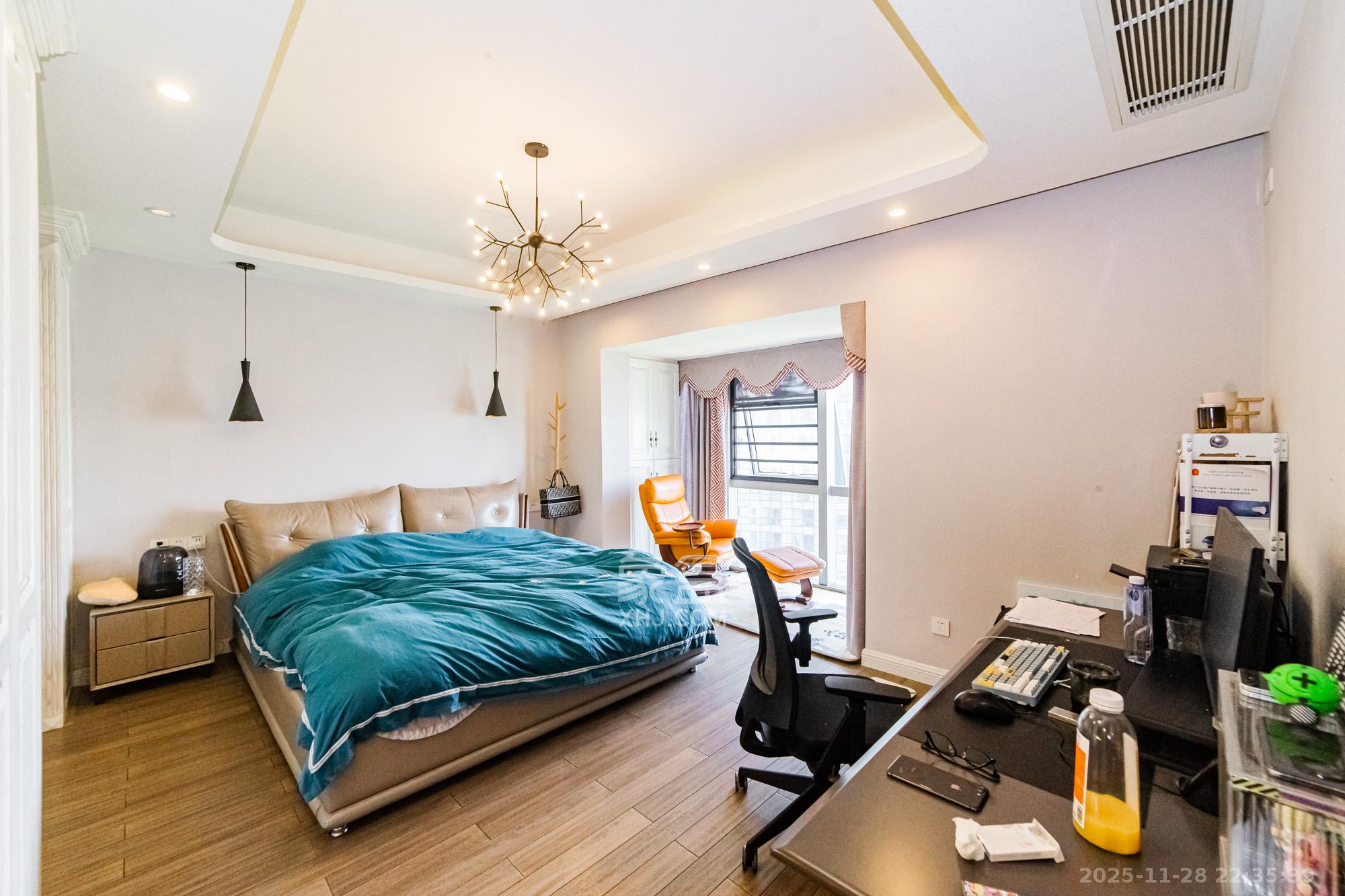 北辰定江洋  3室2厅2卫    398.0万卧室