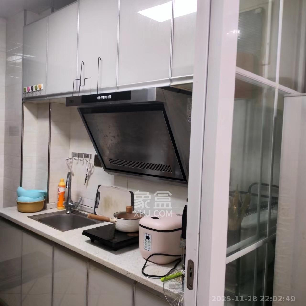 保利麓谷林语I区  1室1厅1卫    1400.0元/月室内图