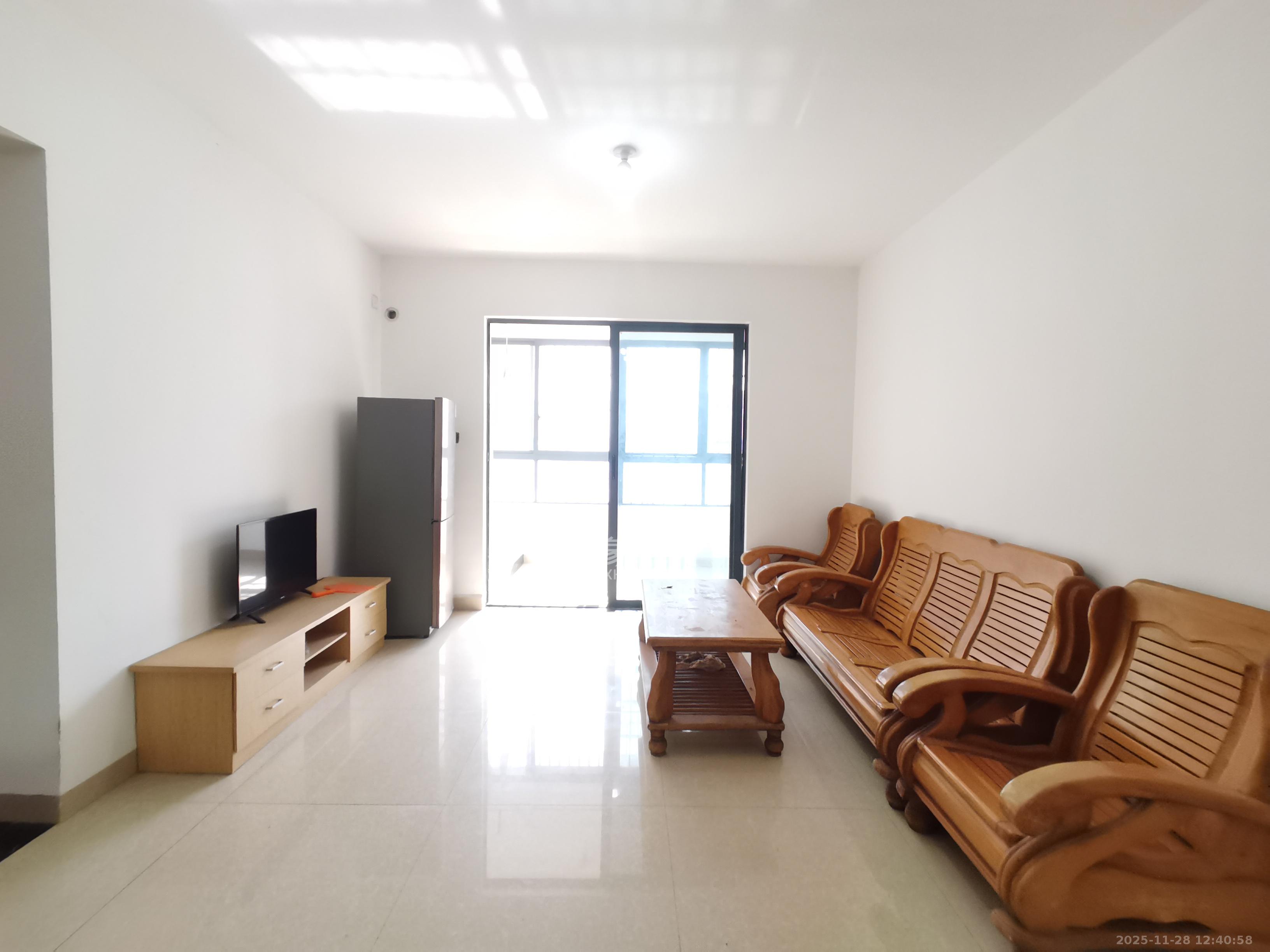 中国铁建国际城二期 2室2厅1卫 1400.0元/月 中国铁建国际城二期 2室2厅1卫 1400.0元/月室内图