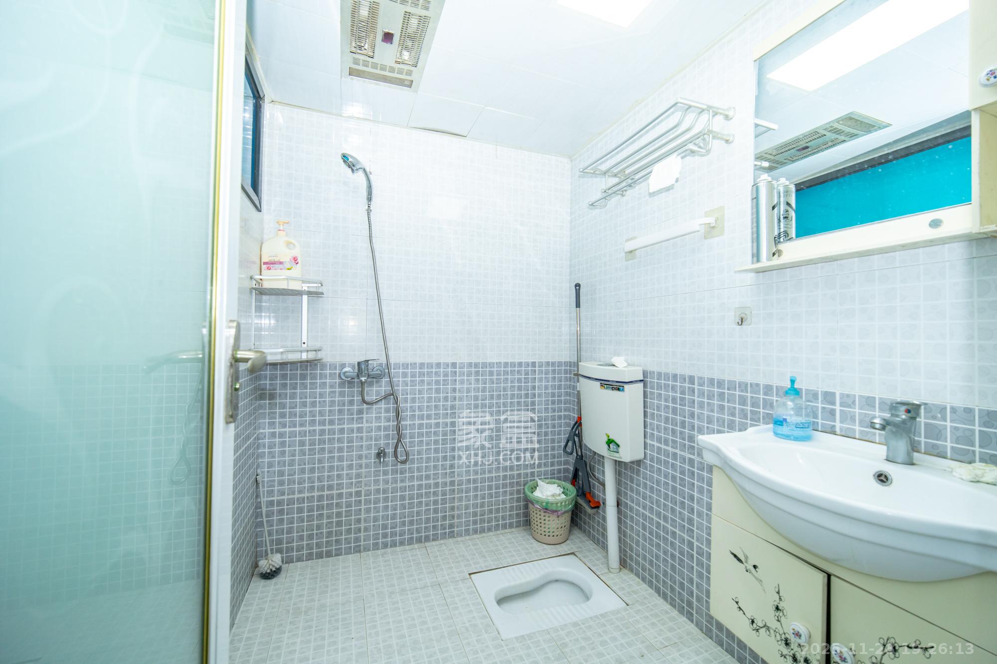 时代星城 2室2厅1卫 46.8万 时代星城 2室2厅1卫 46.8万卫生间