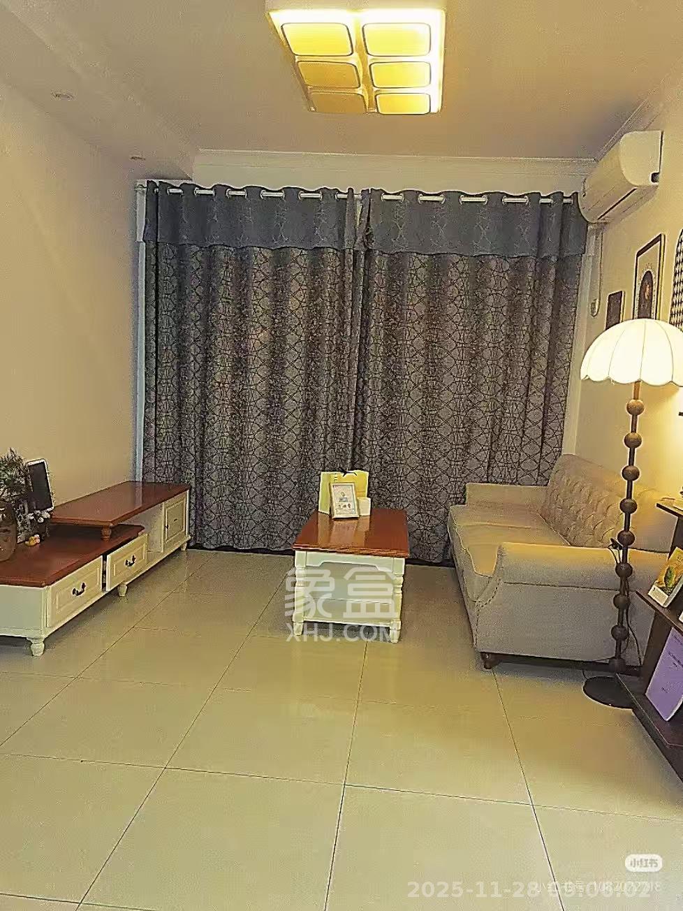 爵士湘  2室2厅1卫    1500.0元/月