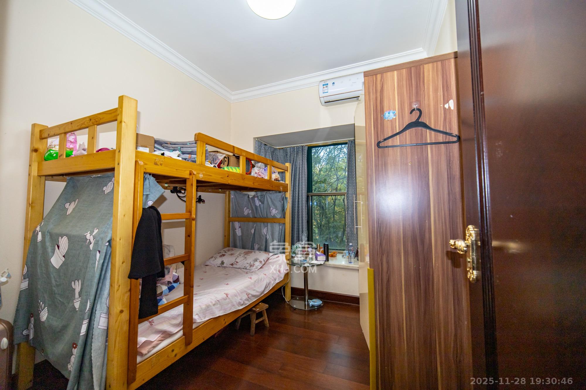 恒大雅苑 3室2厅2卫 78.0万 恒大雅苑 3室2厅2卫 78.0万卧室