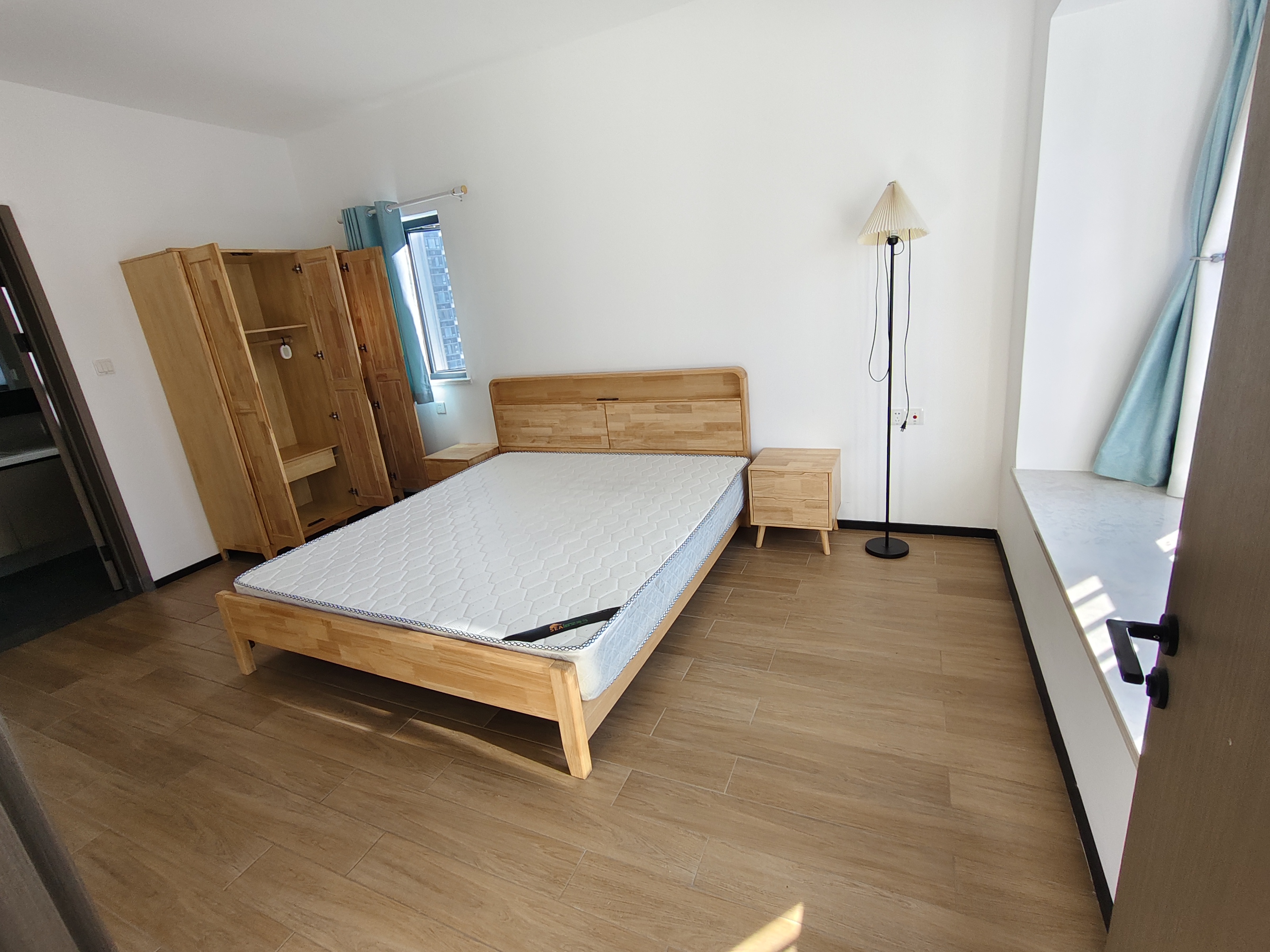 中海汇德里 4室2厅2卫 5500.0元/月 中海汇德里 4室2厅2卫 5500.0元/月室内图