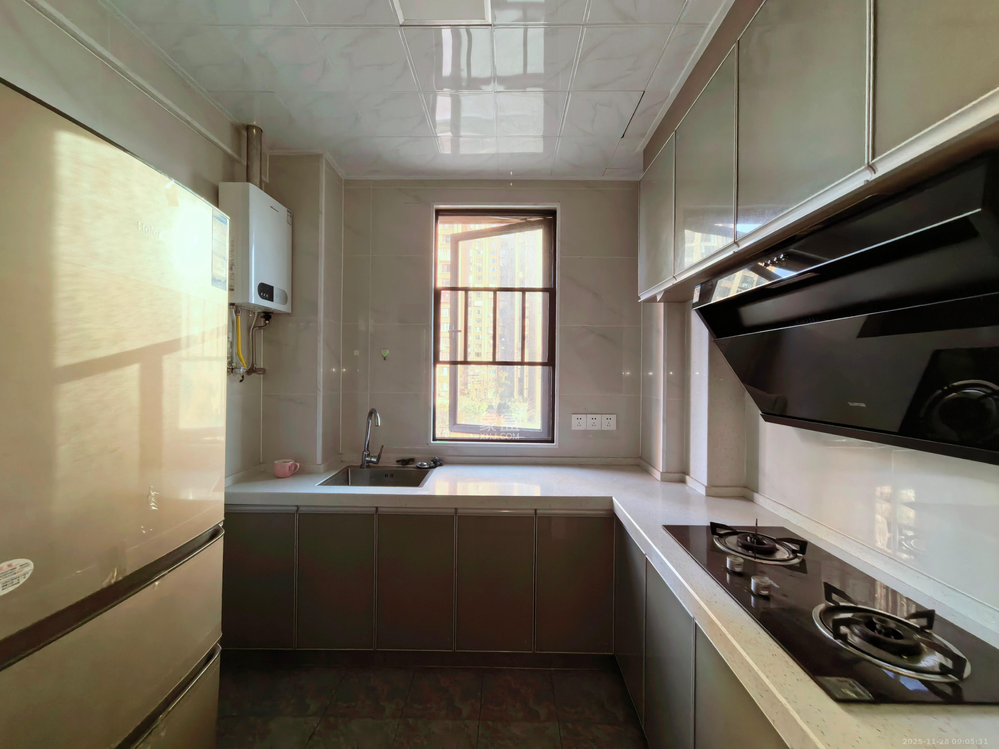 东合新苑 2室2厅1卫 2000.0元/月 东合新苑 2室2厅1卫 2000.0元/月室内图