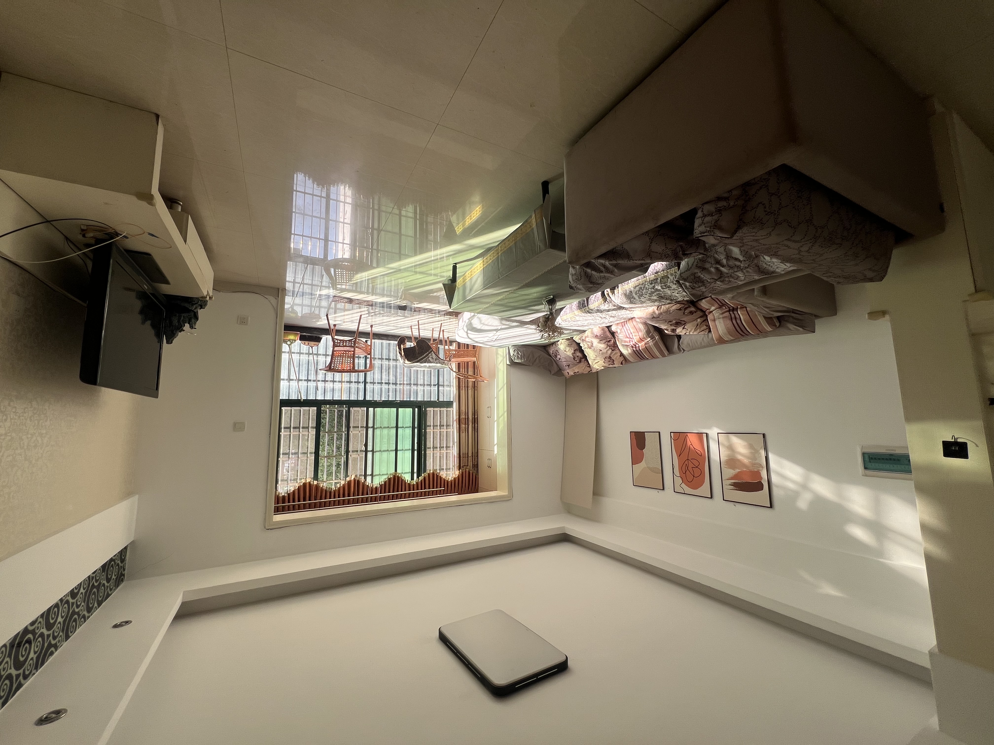 冠都现代城（冠都幸福彼岸）  3室2厅2卫    1700.0元/月室内图