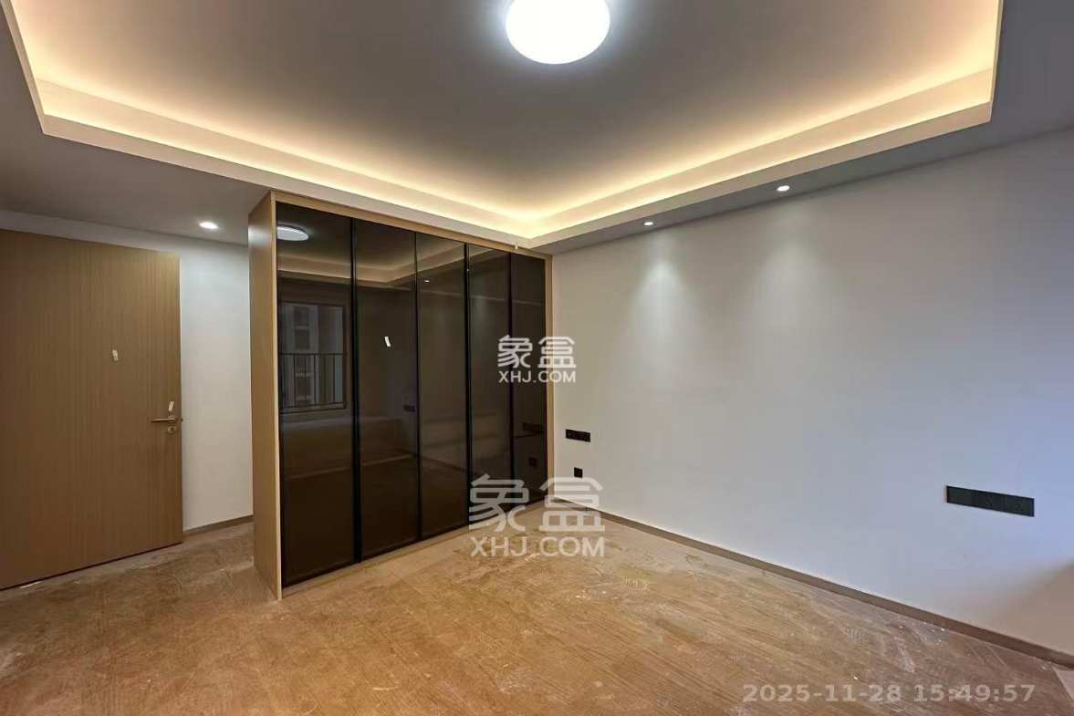 旭辉雨花郡 3室2厅2卫 3200.0元/月 旭辉雨花郡 3室2厅2卫 3200.0元/月室内图