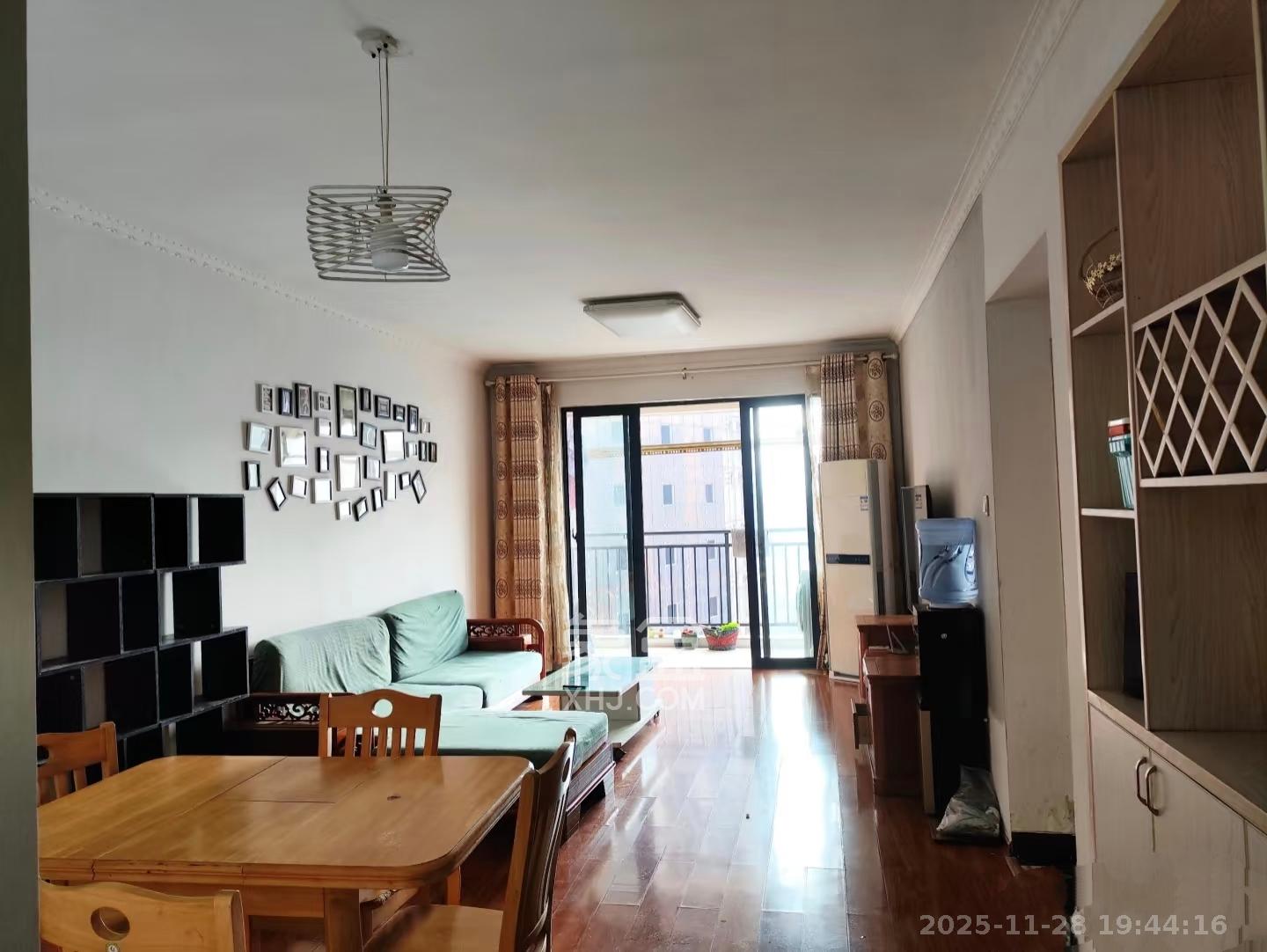 华美公寓（新猎鹰公寓）  2室1厅1卫    2000.0元/月