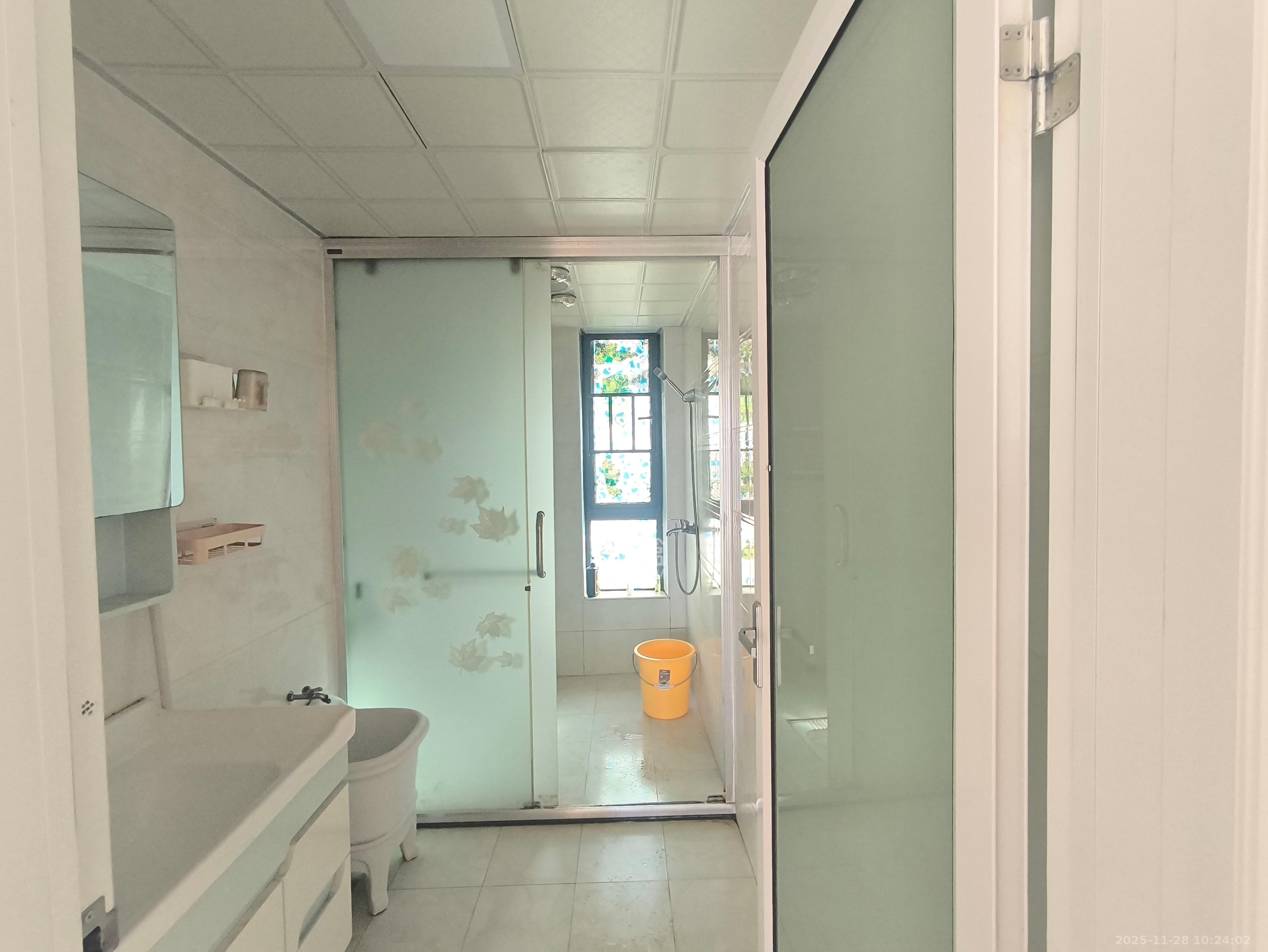 天健壹平方英里（天健芙蓉盛世二期）  4室2厅1卫    4500.0元/月室内图