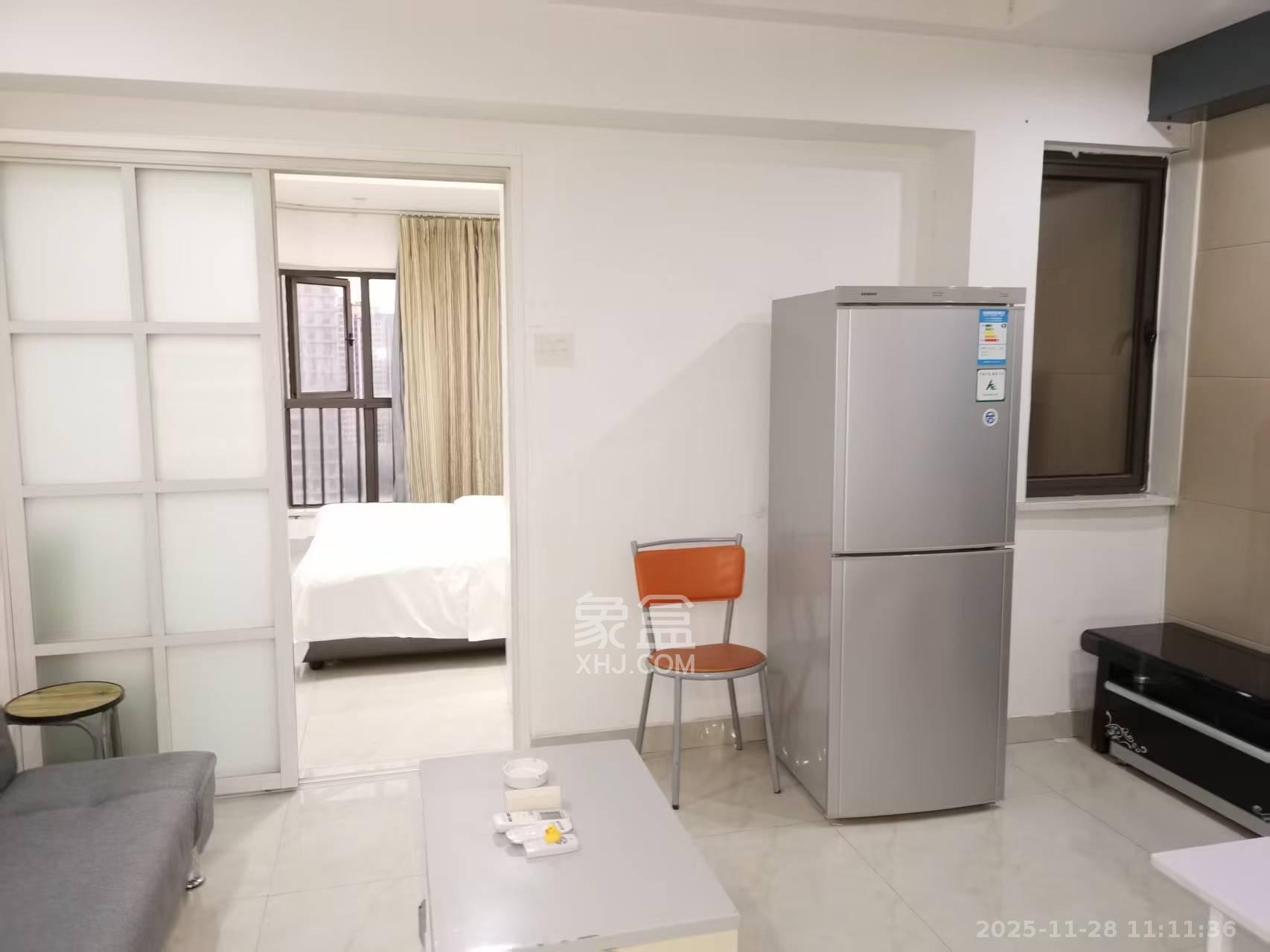 罗马国际公寓 1室1厅1卫 1380.0元/月 罗马国际公寓 1室1厅1卫 1380.0元/月室内图