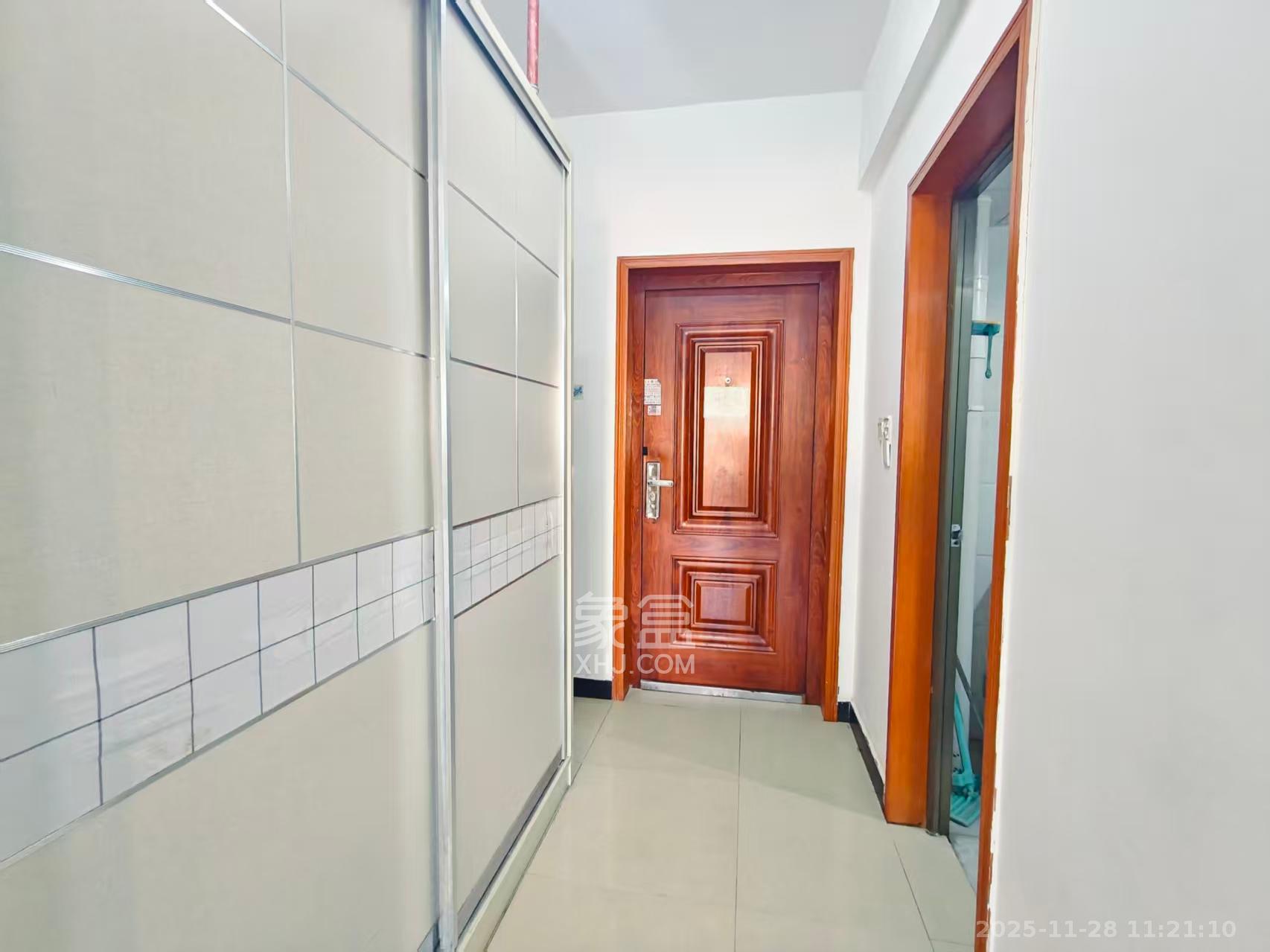 圭塘三小区  1室1厅1卫    1400.0元/月室内图