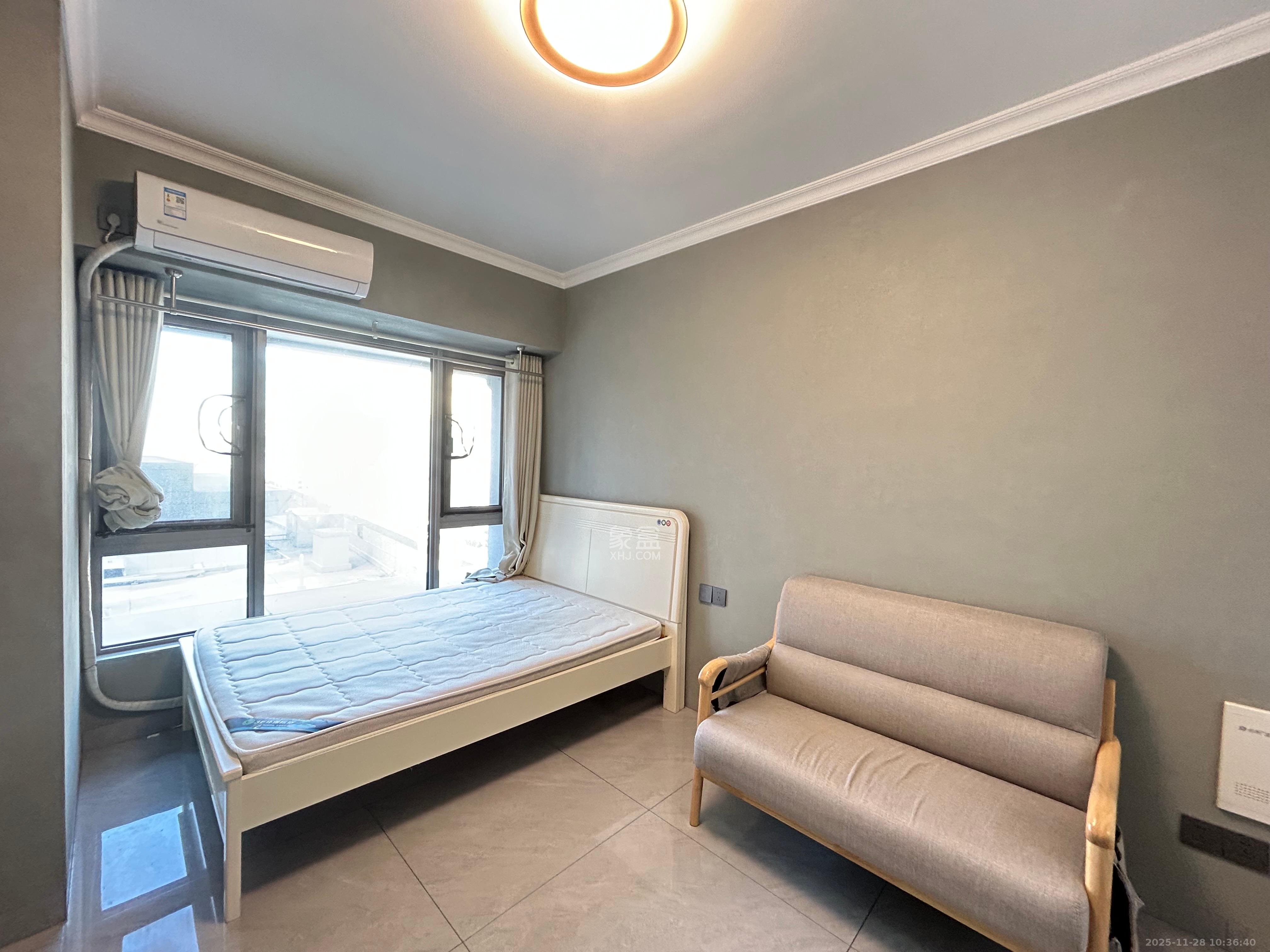 保利天禧EF区  1室1厅1卫    1500.0元/月室内图