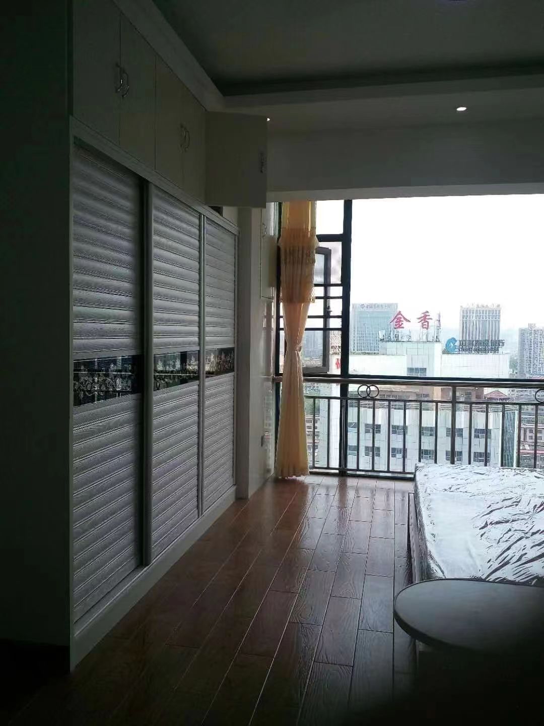 鹏泰国际  1室1厅1卫    700.0元/月