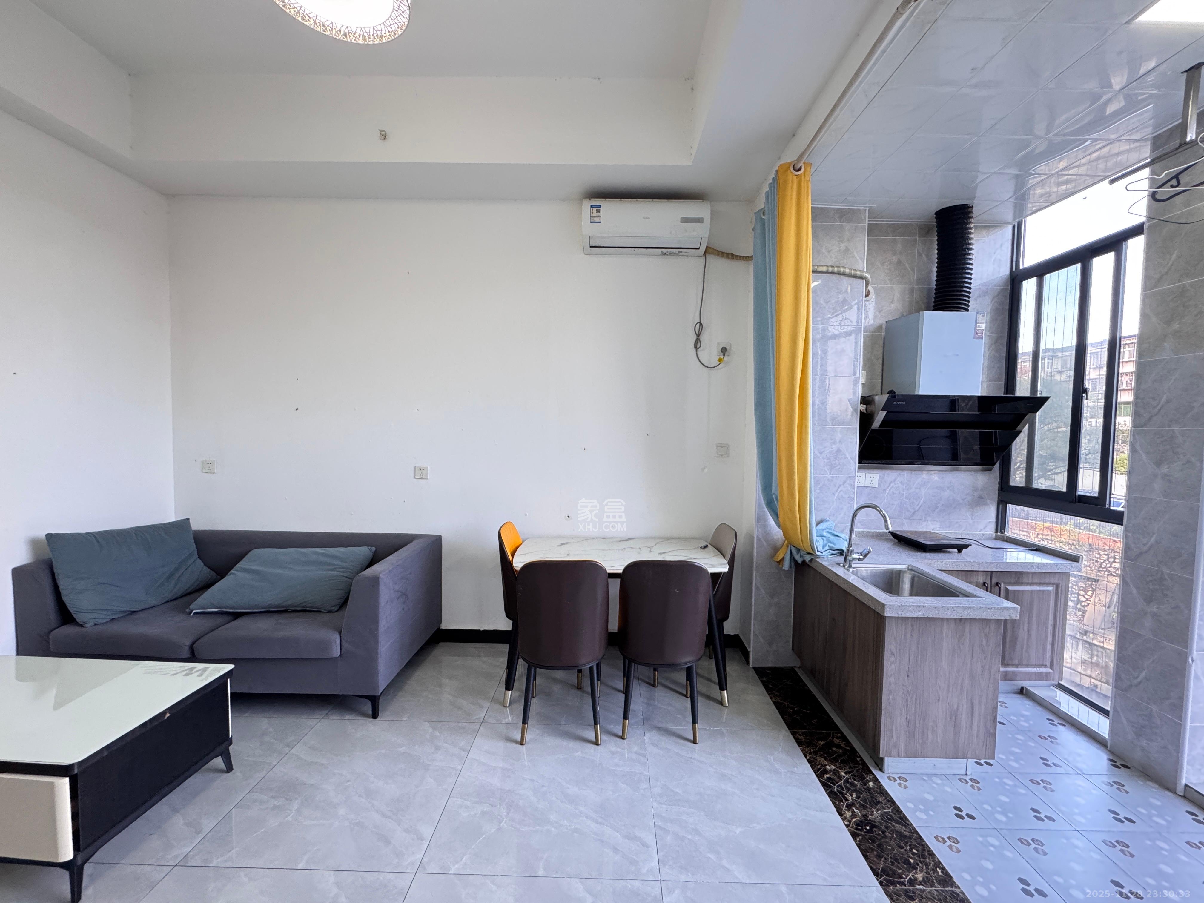 裕天国际商汇中心 1室1厅1卫 1500.0元/月 裕天国际商汇中心 1室1厅1卫 1500.0元/月室内图