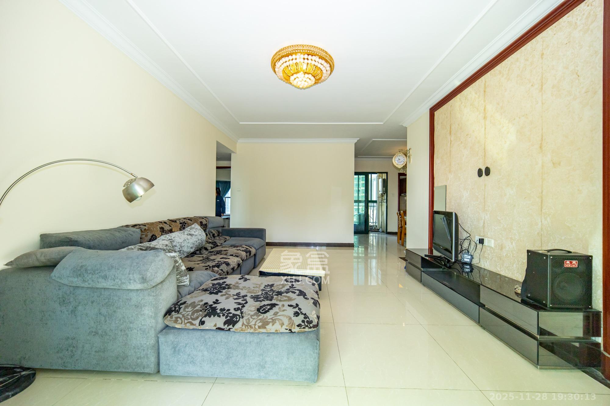 恒大雅苑  3室2厅2卫    100.0万