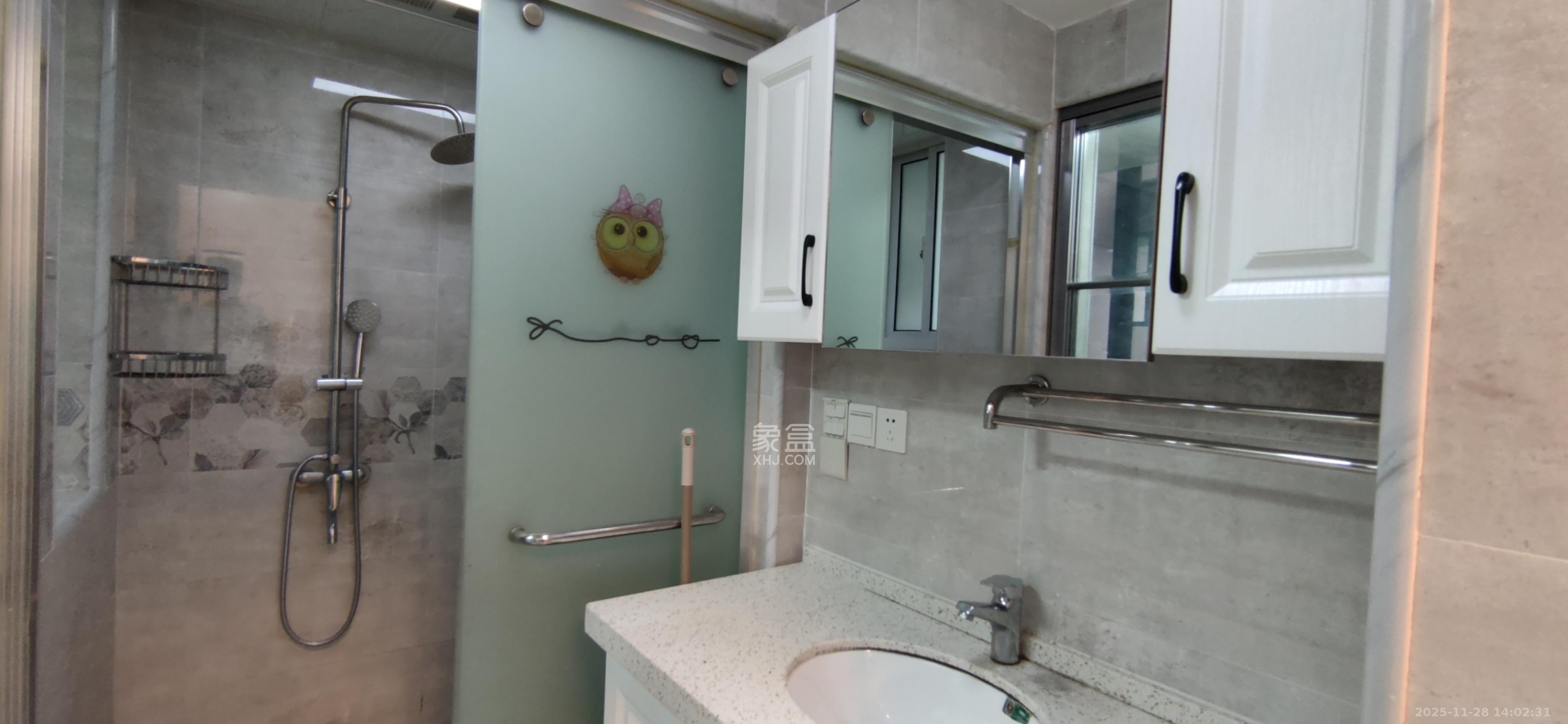 荣悦台 1室1厅1卫 2600.0元/月 荣悦台 1室1厅1卫 2600.0元/月室内图