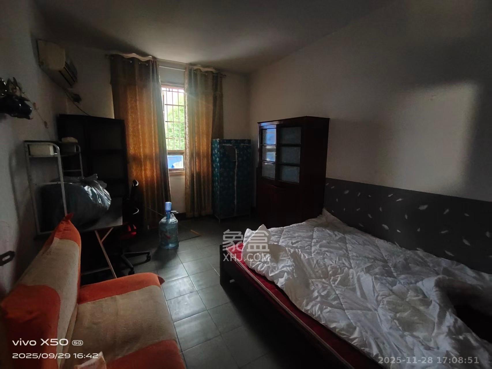 省气象局宿舍  3室1厅1卫    2000.0元/月室内图