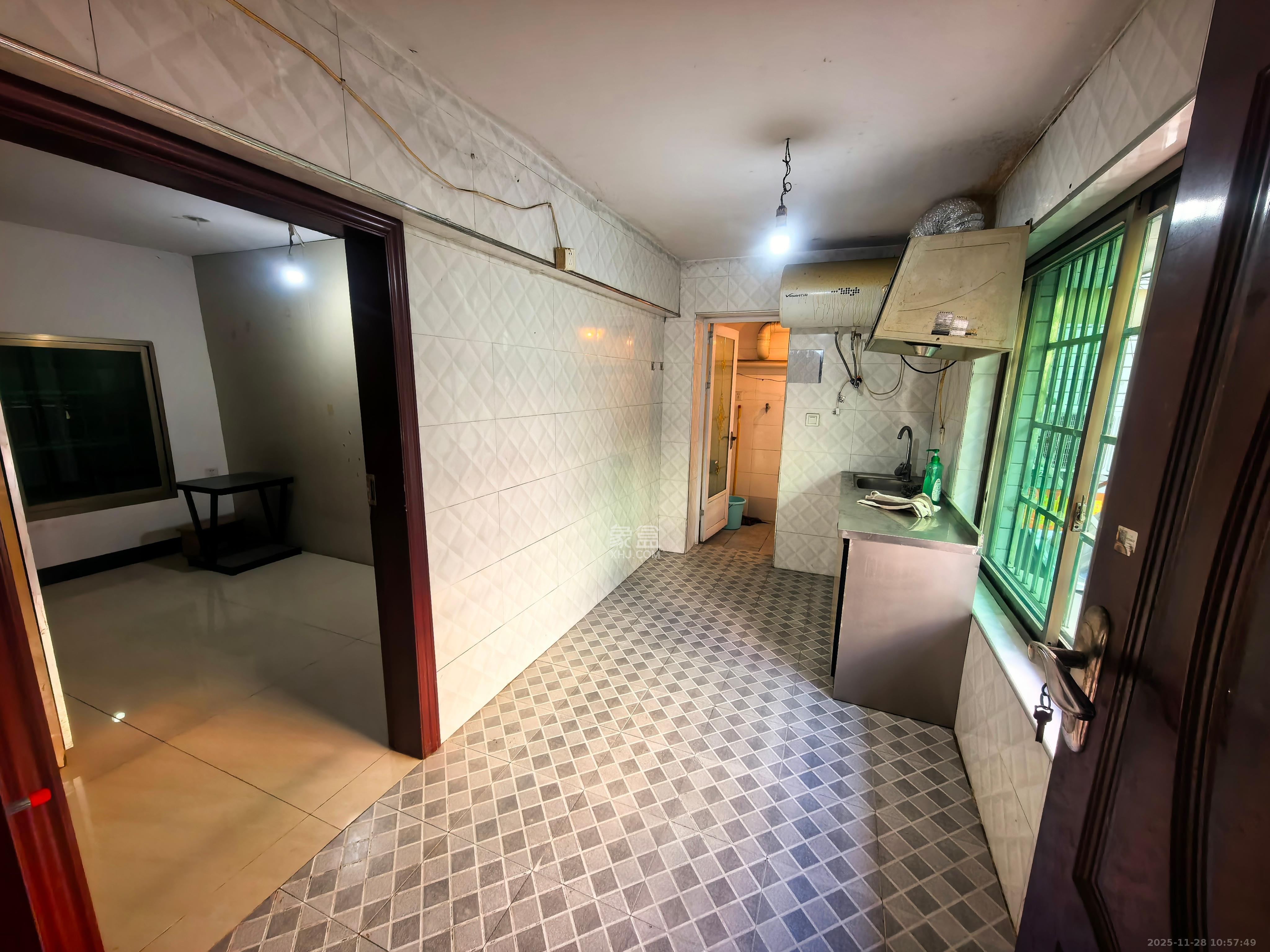 金峰园   120.0㎡      6000.0元/月室内图