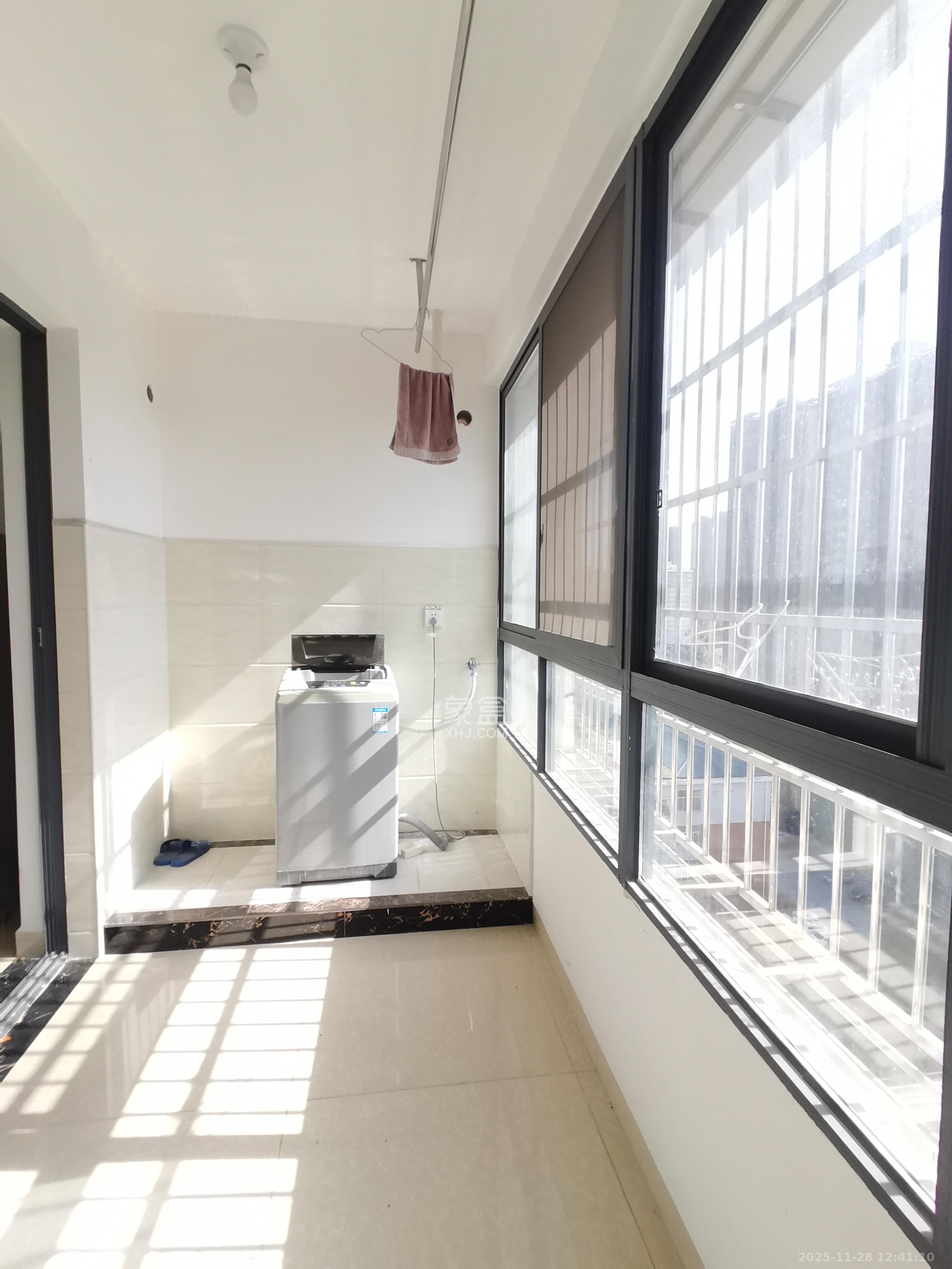 中国铁建国际城二期 2室2厅1卫 1400.0元/月 中国铁建国际城二期 2室2厅1卫 1400.0元/月室内图