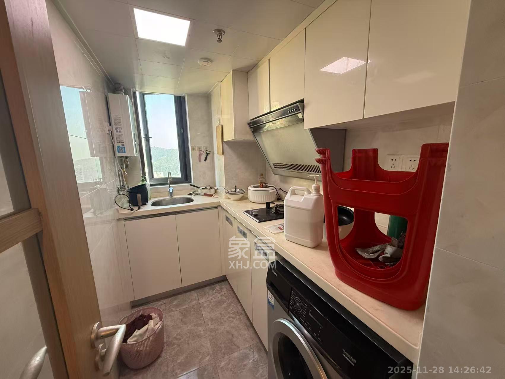 卓越浅水湾 2室2厅1卫 1900.0元/月 卓越浅水湾 2室2厅1卫 1900.0元/月室内图