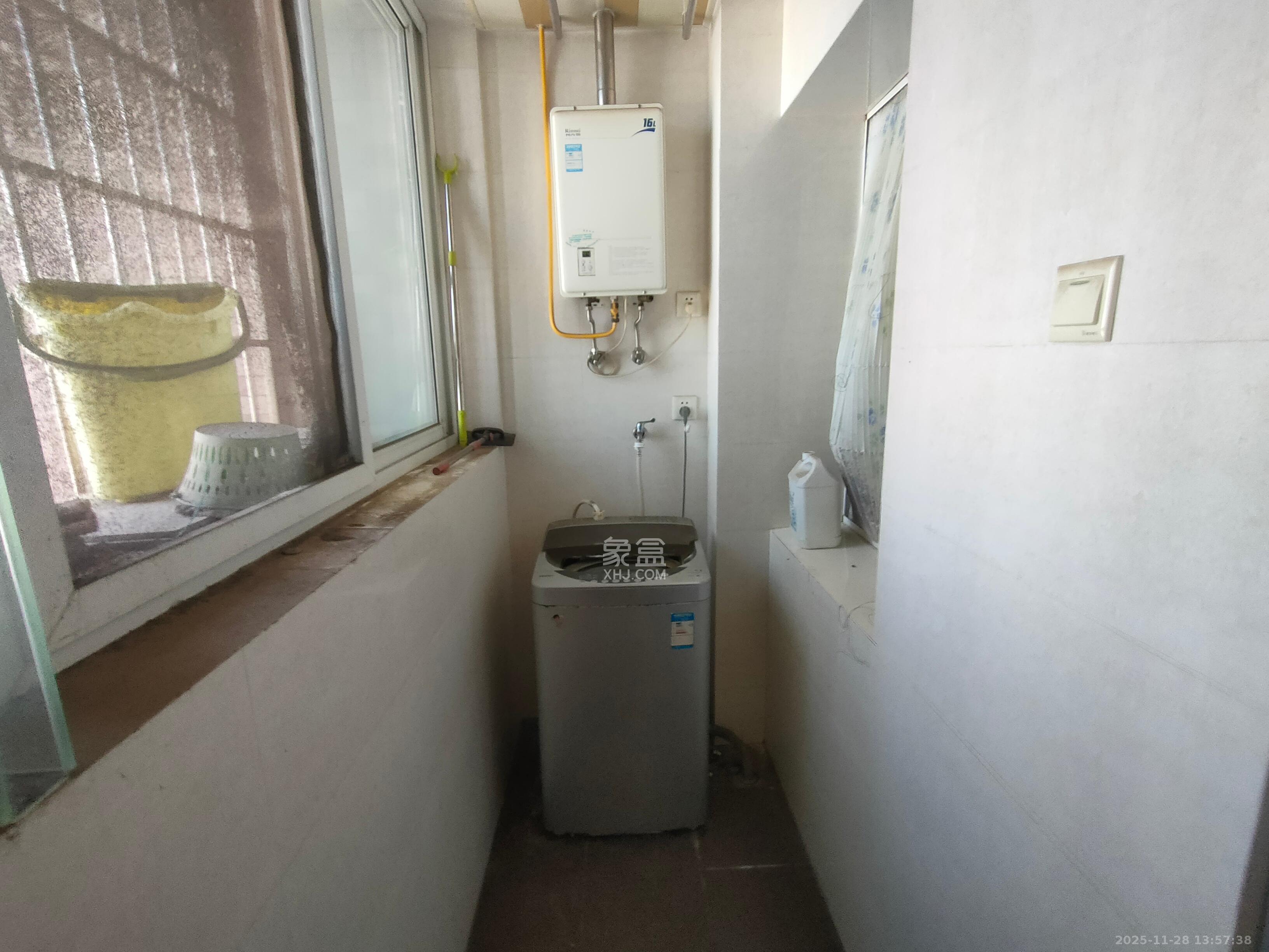 恒丰佳星园  3室2厅1卫    2600.0元/月