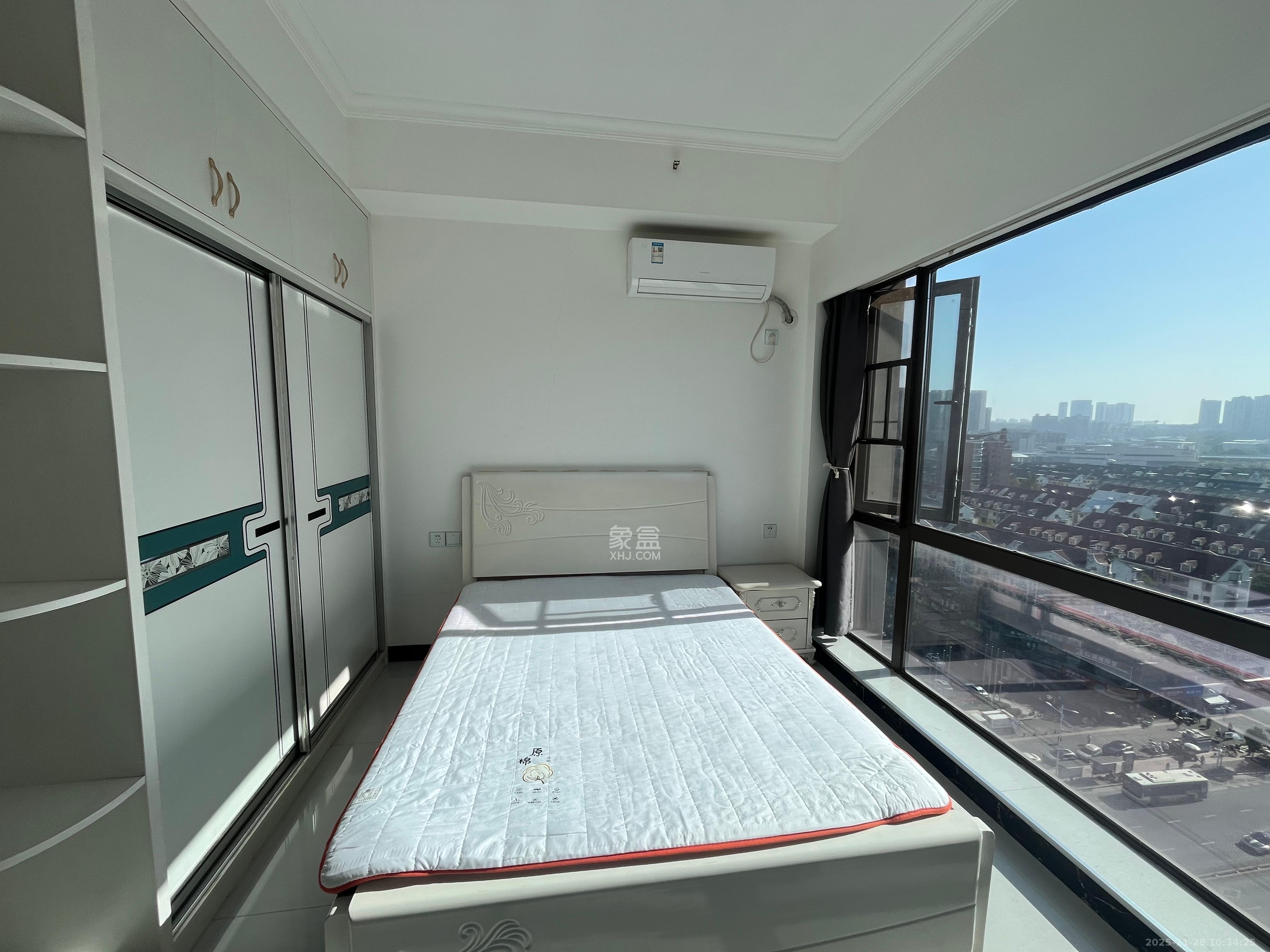 V领寓(岭南家园) 1室1厅1卫 1650.0元/月 V领寓(岭南家园) 1室1厅1卫 1650.0元/月室内图