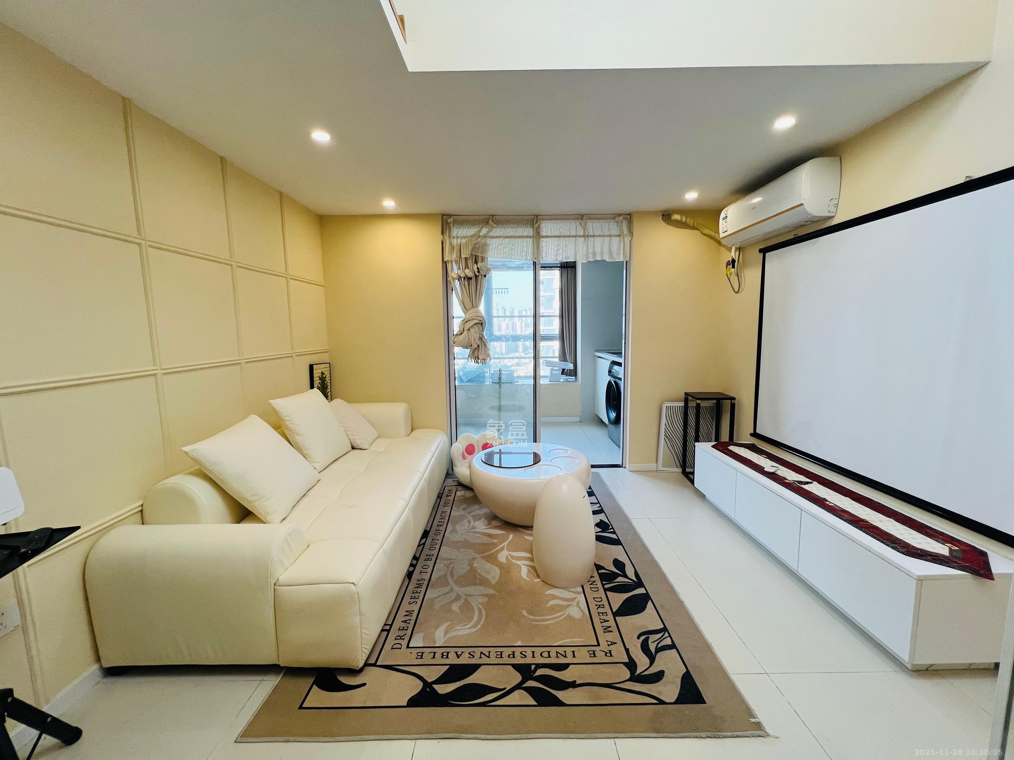 复地滨江金融中心 2室1厅1卫 2300.0元/月 复地滨江金融中心 2室1厅1卫 2300.0元/月室内图