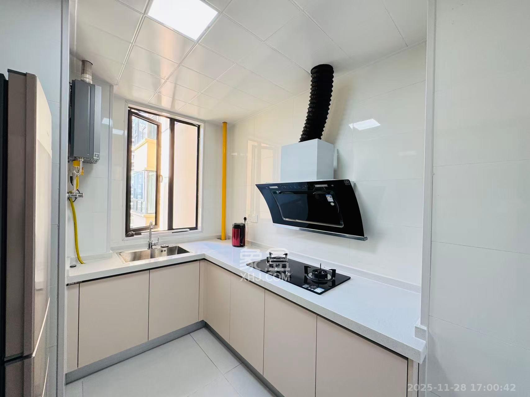 岭福家苑(天心佳苑) 2室1厅1卫 2600.0元/月 岭福家苑(天心佳苑) 2室1厅1卫 2600.0元/月室内图