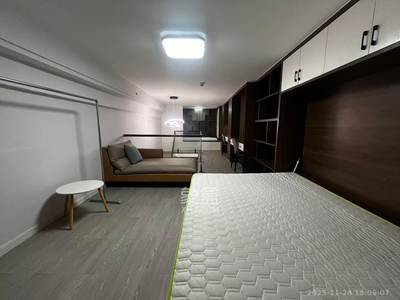 龙湖新壹城  1室1厅1卫    2200.0元/月室内图