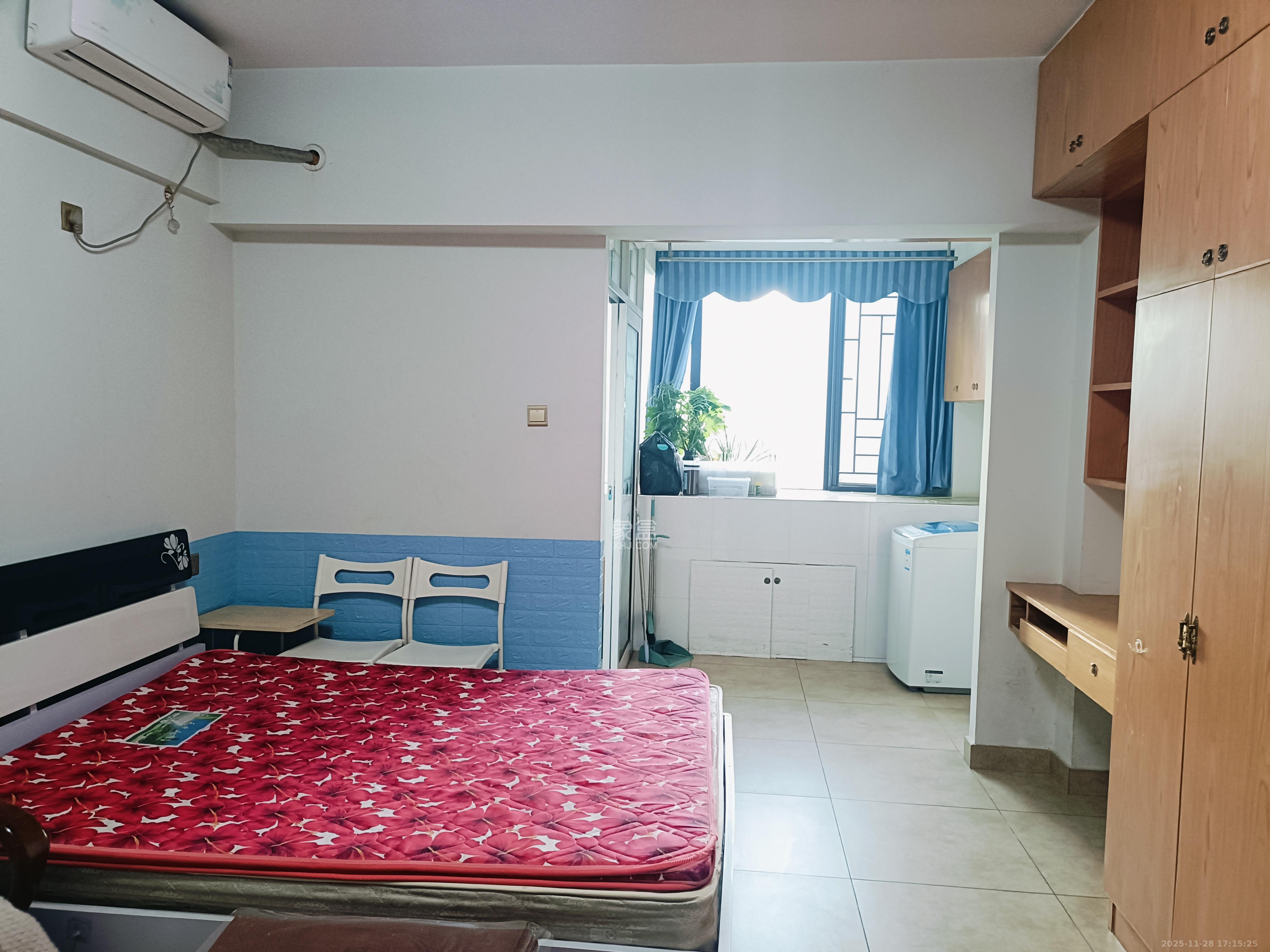 观园国际公寓  1室1厅1卫    1500.0元/月