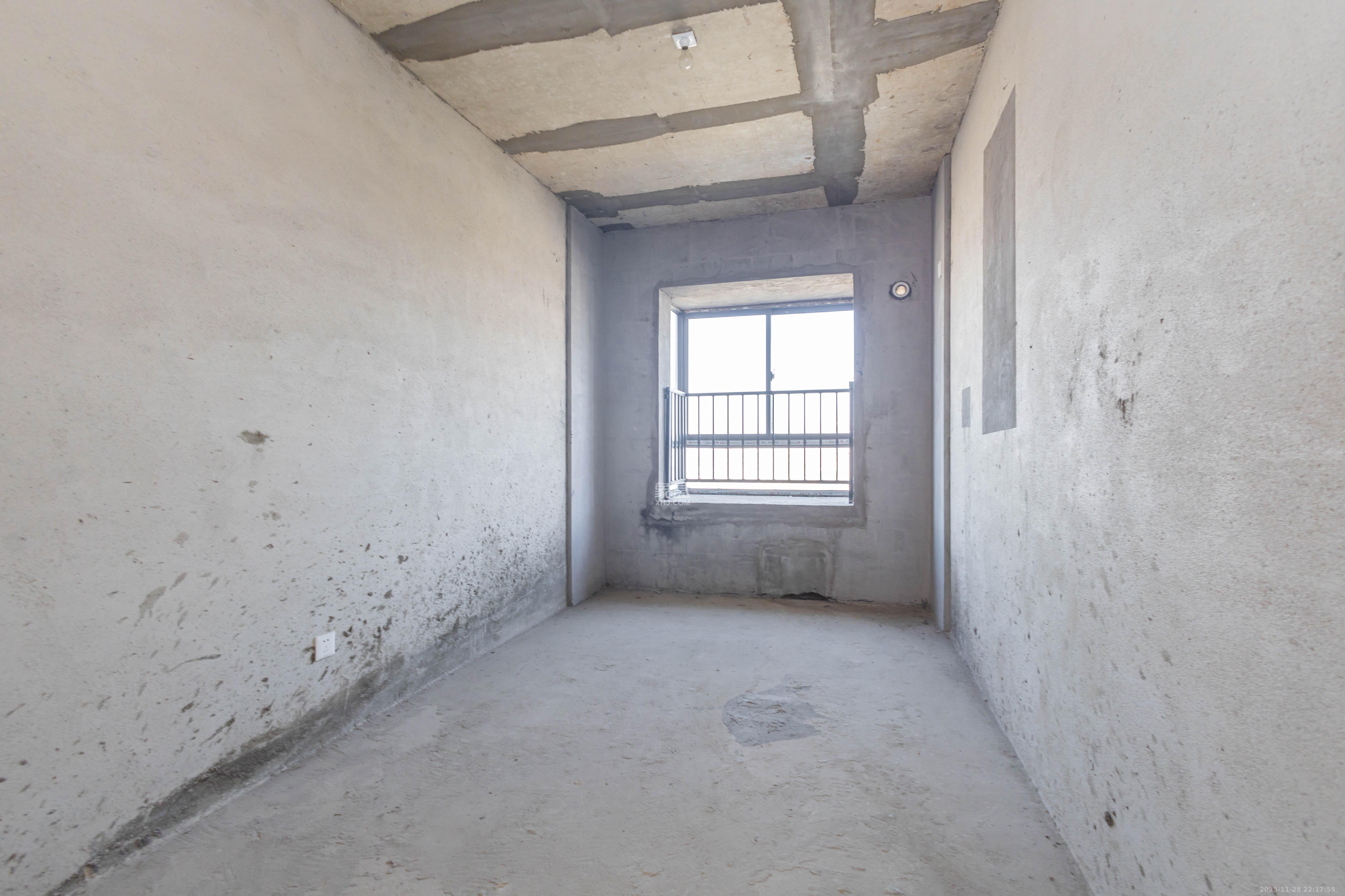 东业上城嘉苑（晟悦国际）  4室2厅1卫    76.8万卧室