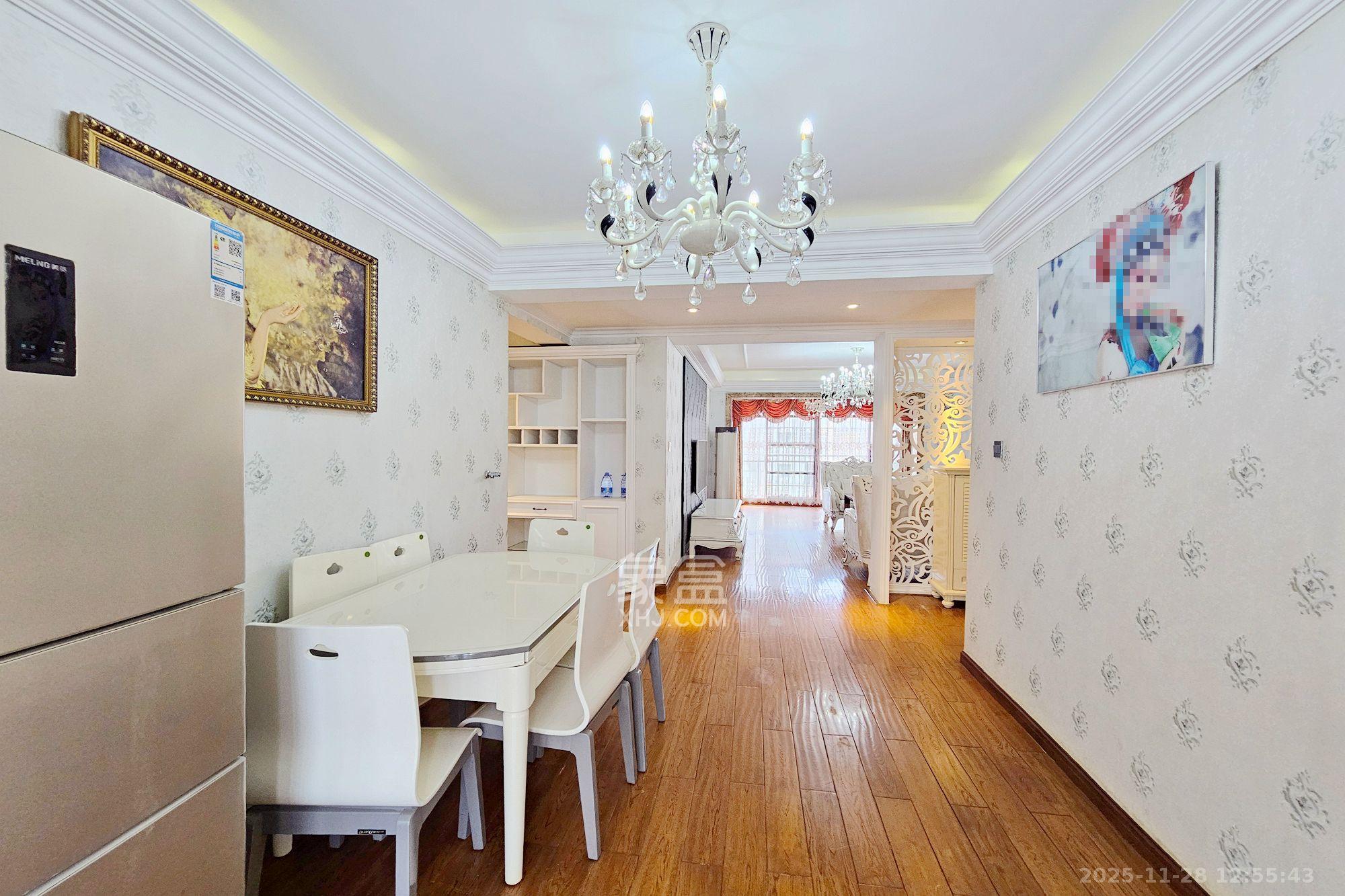 嘉宇盛世华章 3室2厅2卫 3700.0元/月 嘉宇盛世华章 3室2厅2卫 3700.0元/月室内图