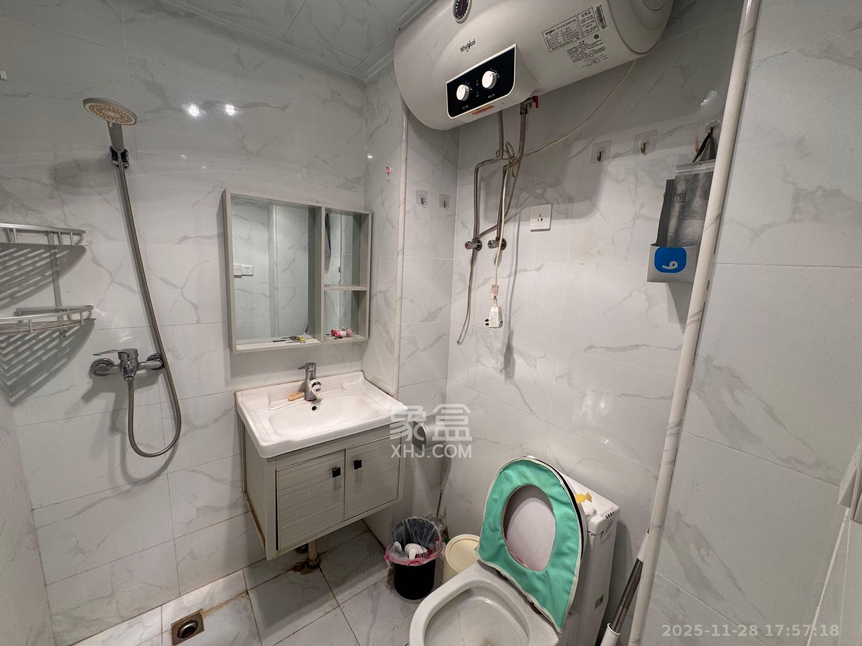 裕天国际商汇中心 1室1厅1卫 1100.0元/月 裕天国际商汇中心 1室1厅1卫 1100.0元/月室内图