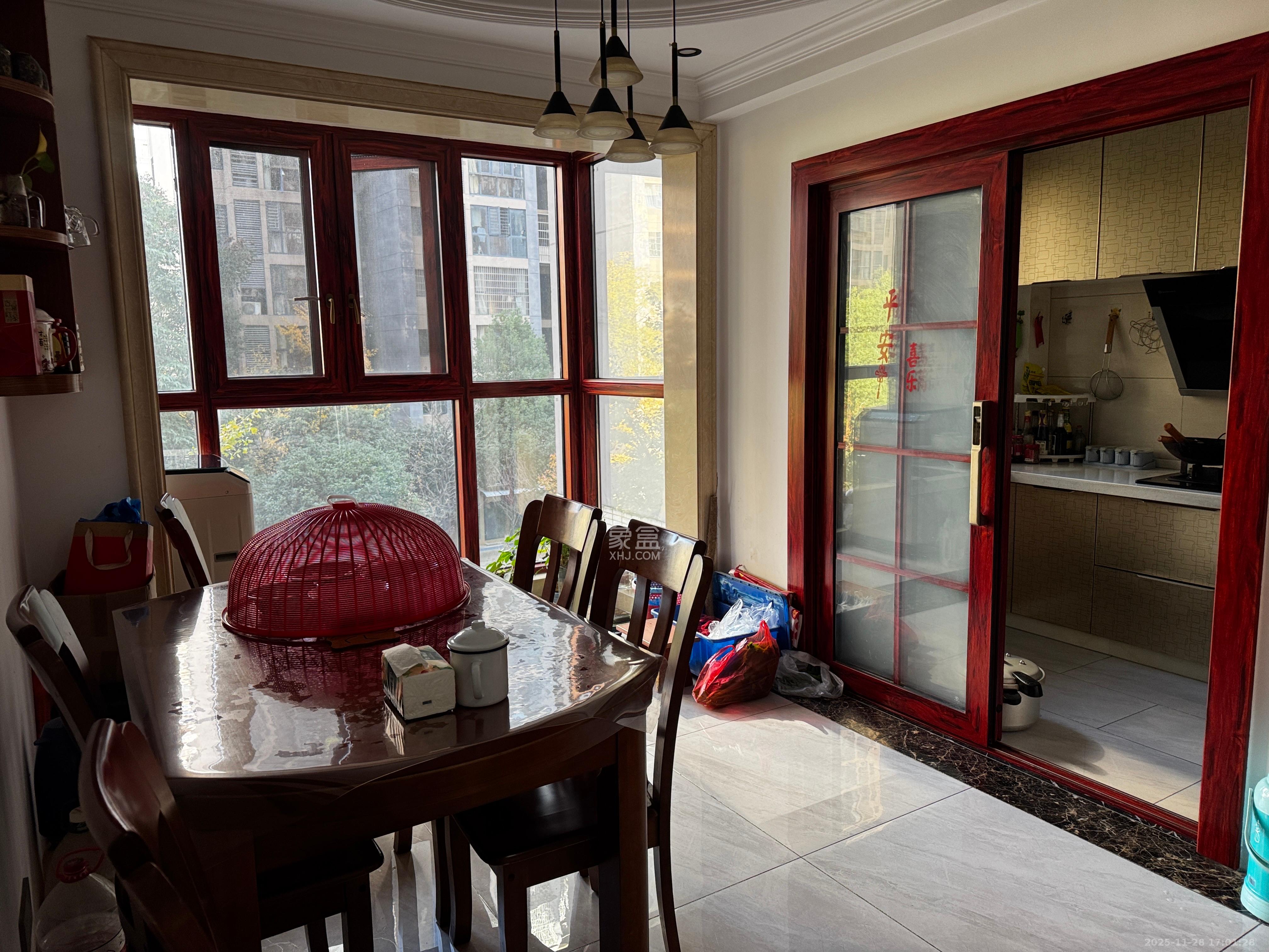 朝正美苑 3室2厅2卫 3500.0元/月 朝正美苑 3室2厅2卫 3500.0元/月室内图