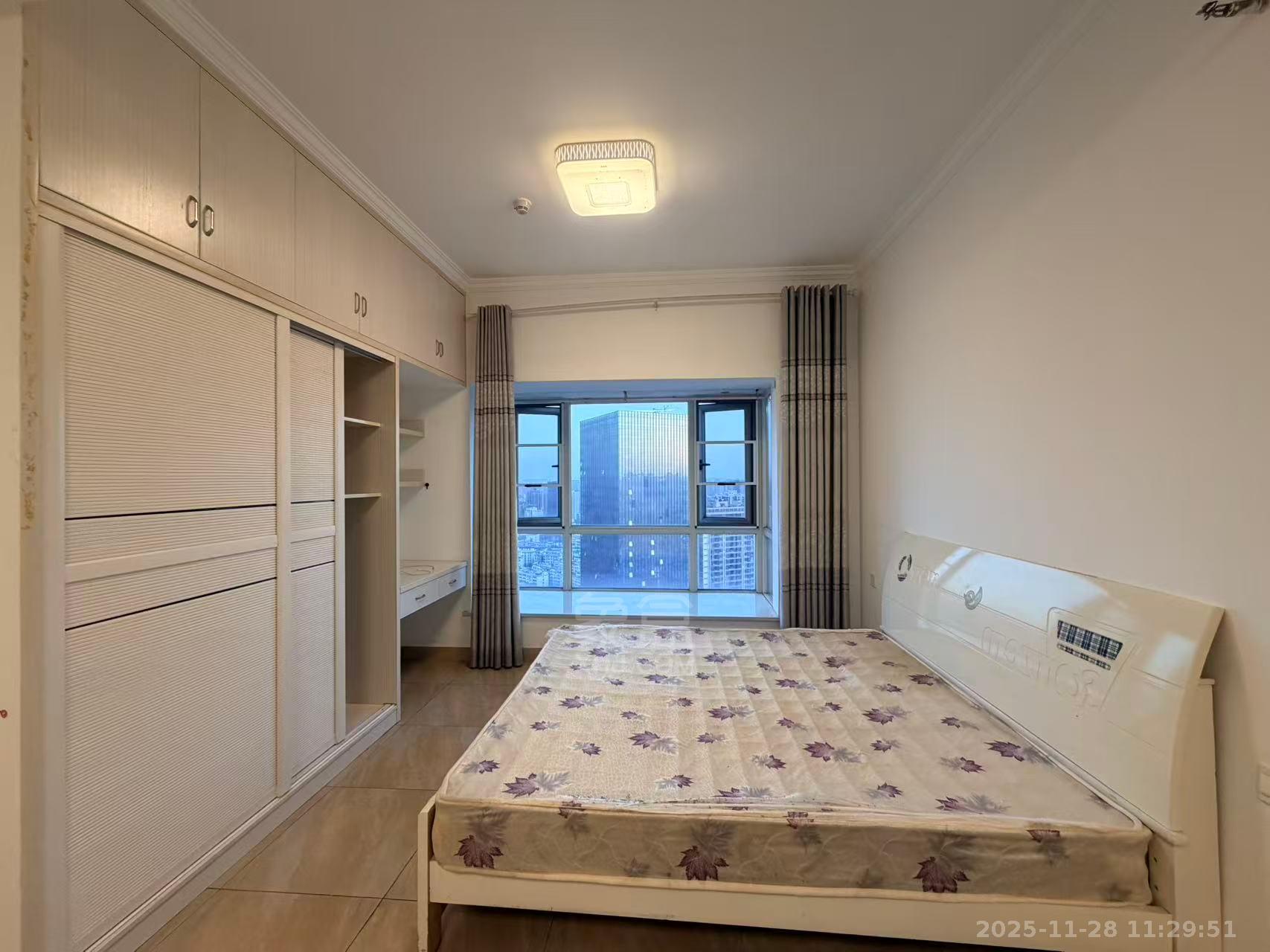 庐山一号 1室1厅1卫 1200.0元/月 庐山一号 1室1厅1卫 1200.0元/月室内图