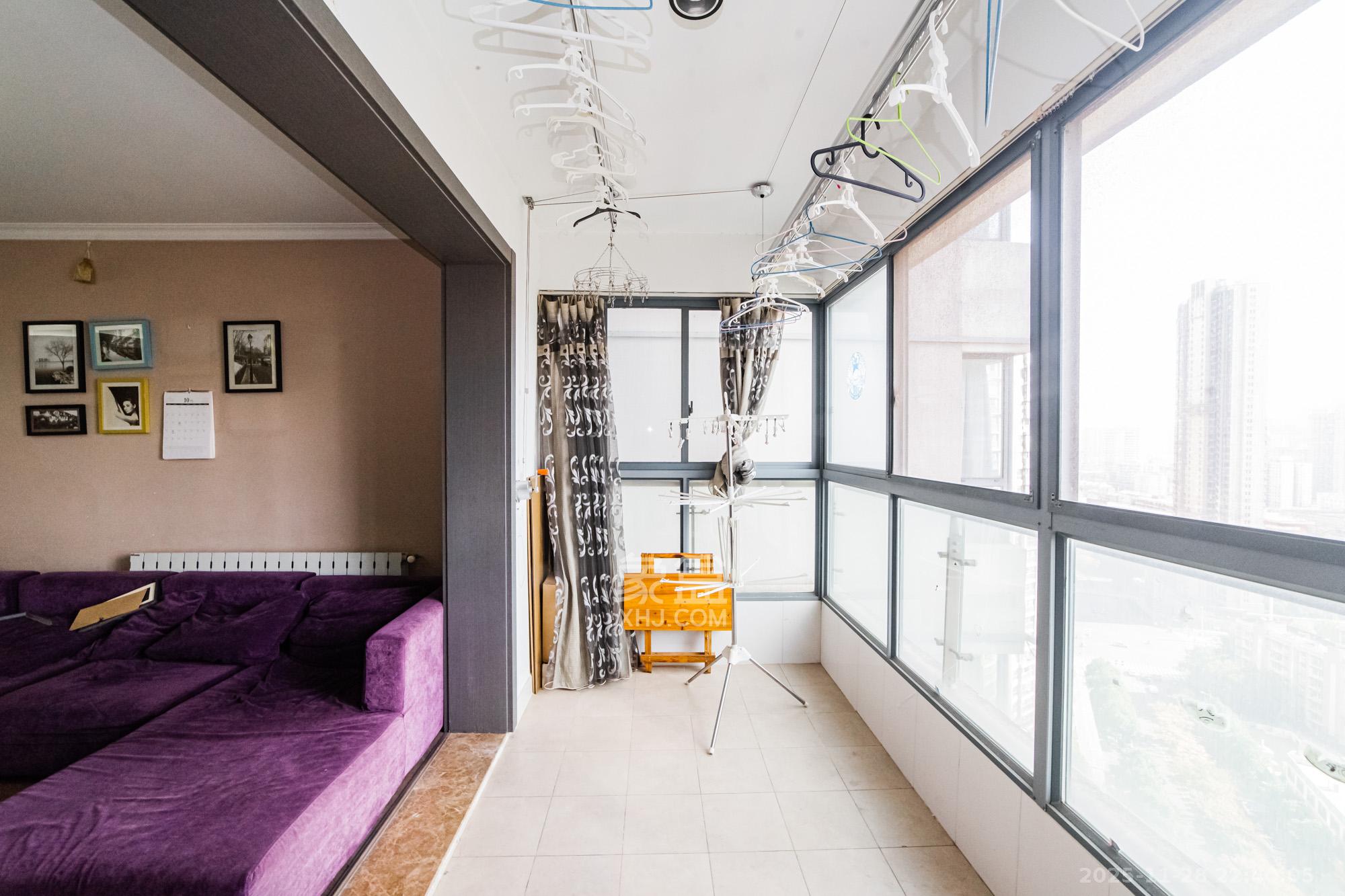 北辰三角洲D3区 3室2厅2卫 170.0万 北辰三角洲D3区 3室2厅2卫 170.0万阳台