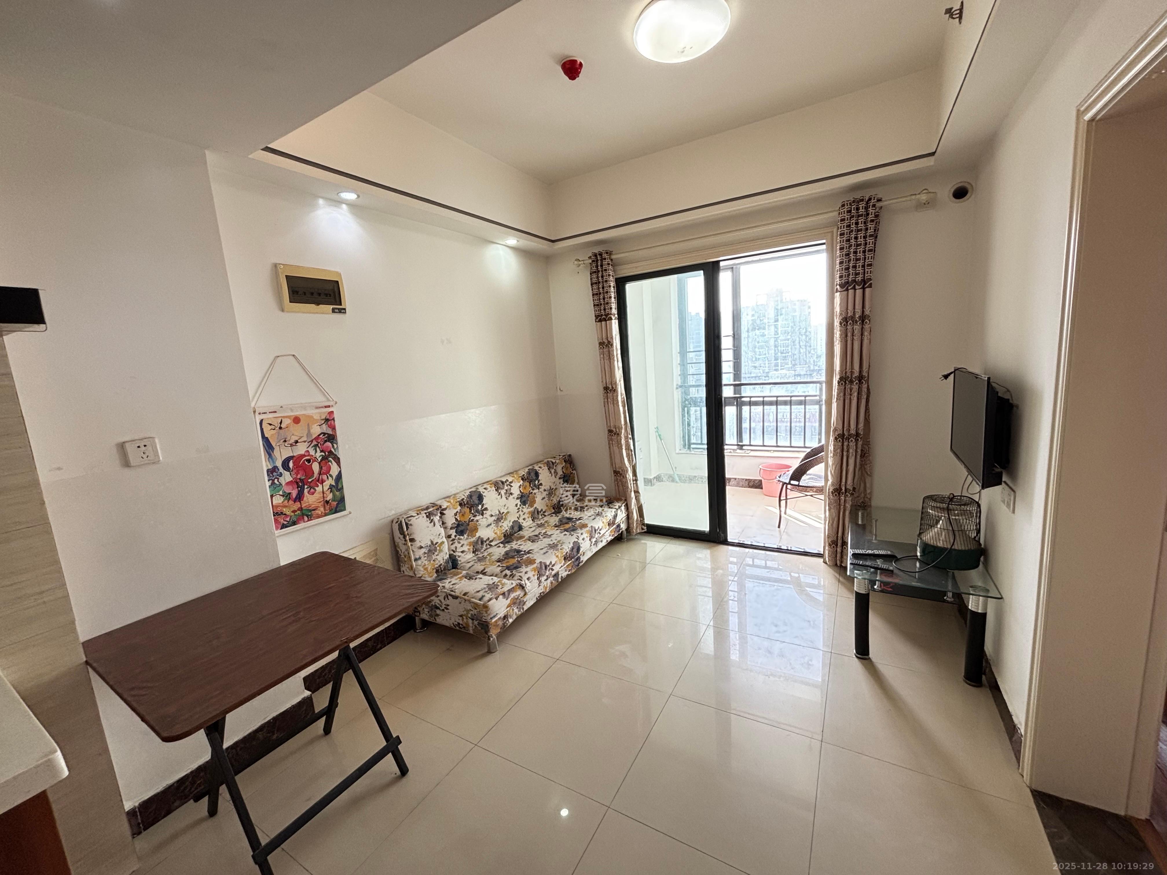 中建木莲工社  1室1厅1卫    1400.0元/月室内图