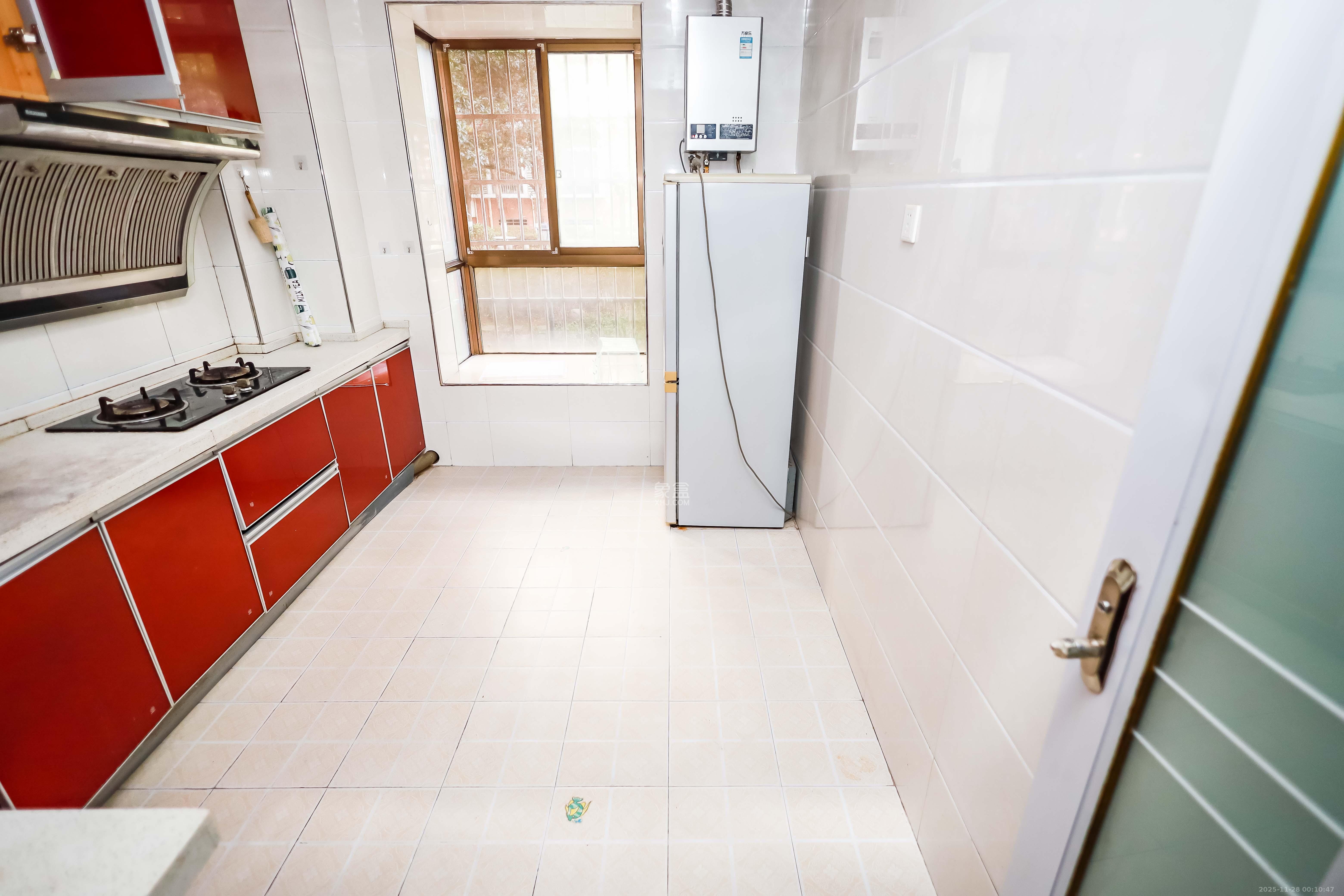 丽都桃源(金峰北院二期) 2室1厅1卫 58.0万 丽都桃源(金峰北院二期) 2室1厅1卫 58.0万厨房