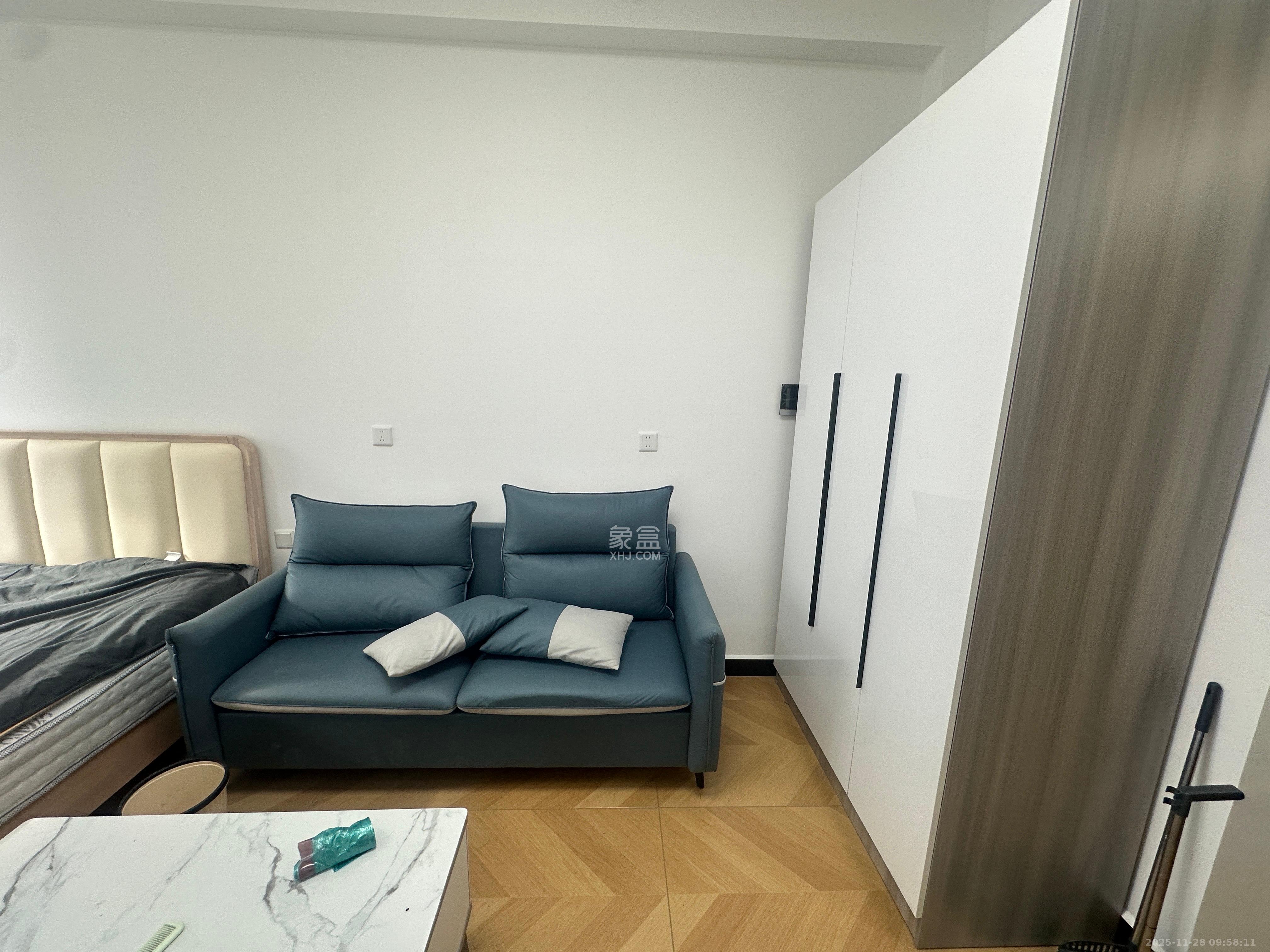 信诚湘江揽月(至善美景大厦) 1室1厅1卫 1300.0元/月 信诚湘江揽月(至善美景大厦) 1室1厅1卫 1300.0元/月室内图