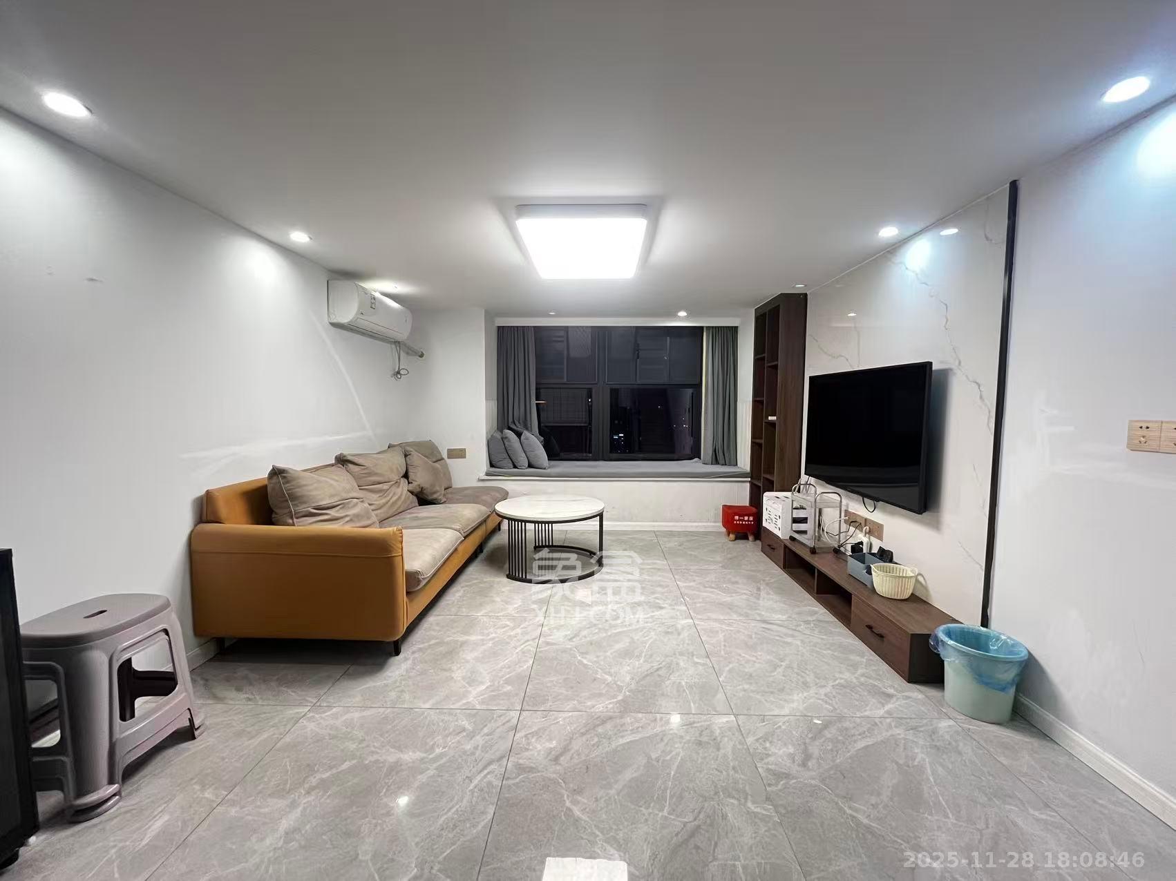 龙湖新壹城  1室1厅1卫    2200.0元/月室内图