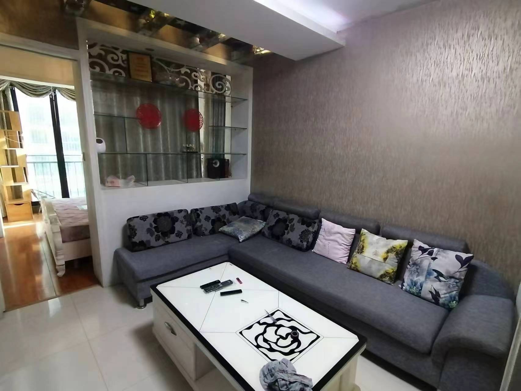 水映豪廷（一，二，三期）  2室1厅0卫    1400.0元/月室内图