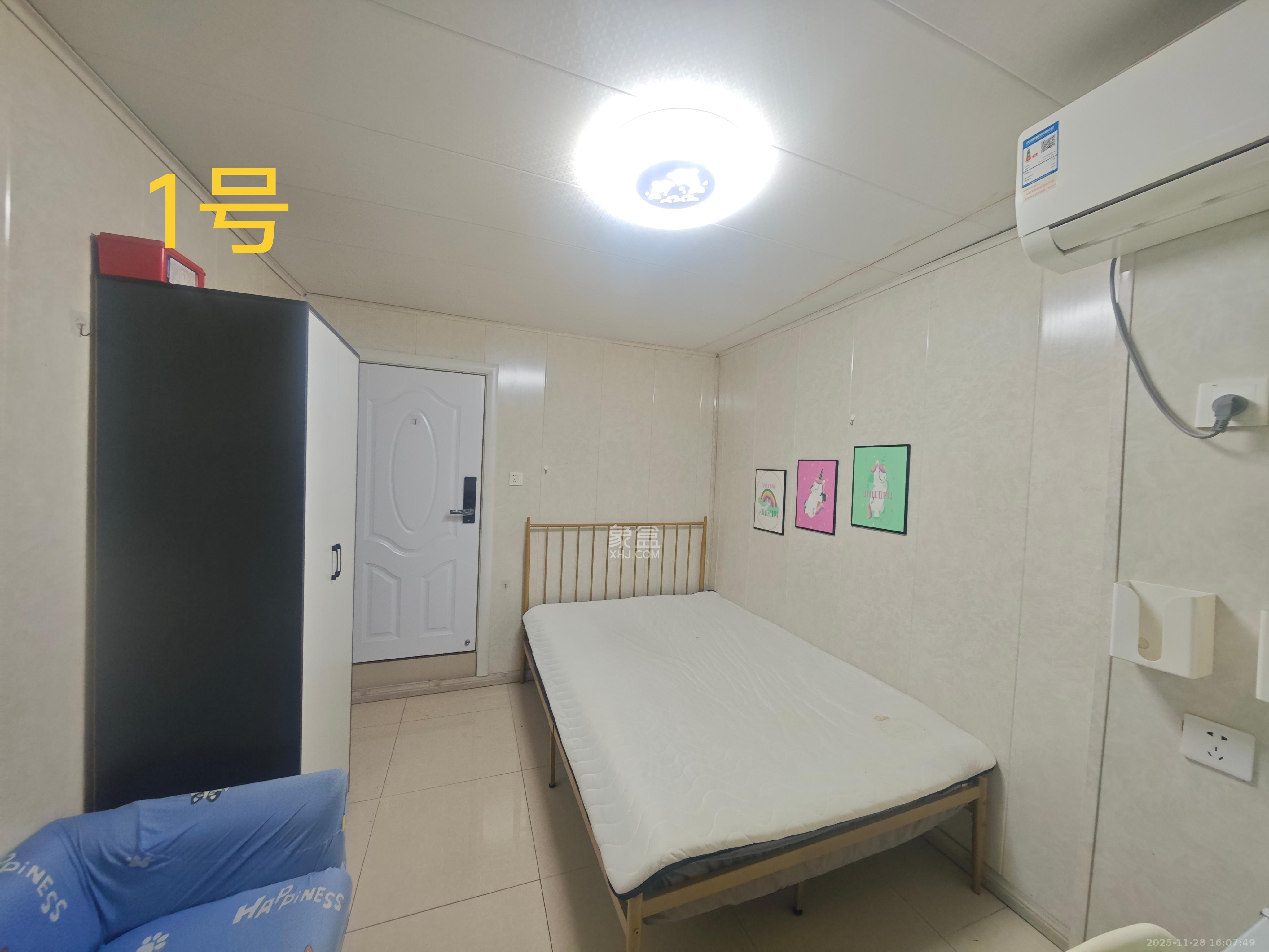 标志大厦  1室1厅1卫    1380.0元/月