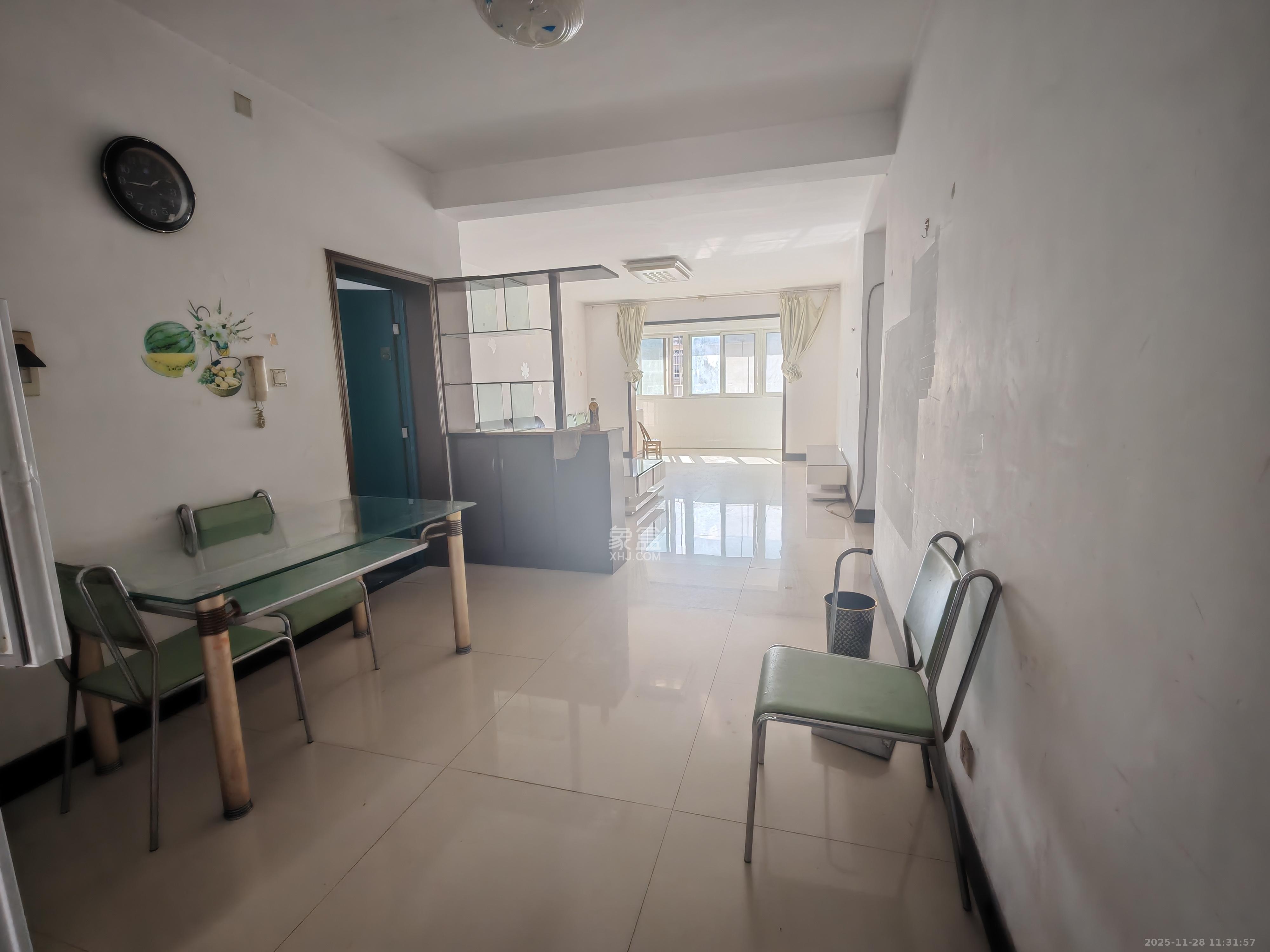 卓峰家园 3室2厅1卫 2000.0元/月 卓峰家园 3室2厅1卫 2000.0元/月室内图