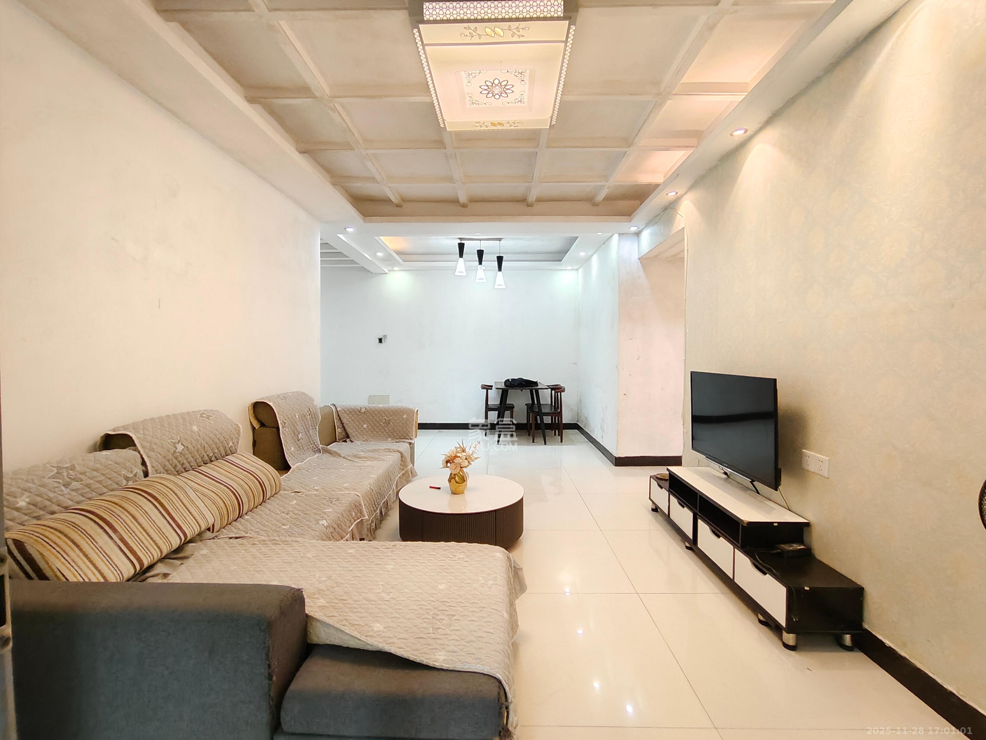 银港水晶城 2室2厅1卫 2000.0元/月 银港水晶城 2室2厅1卫 2000.0元/月室内图