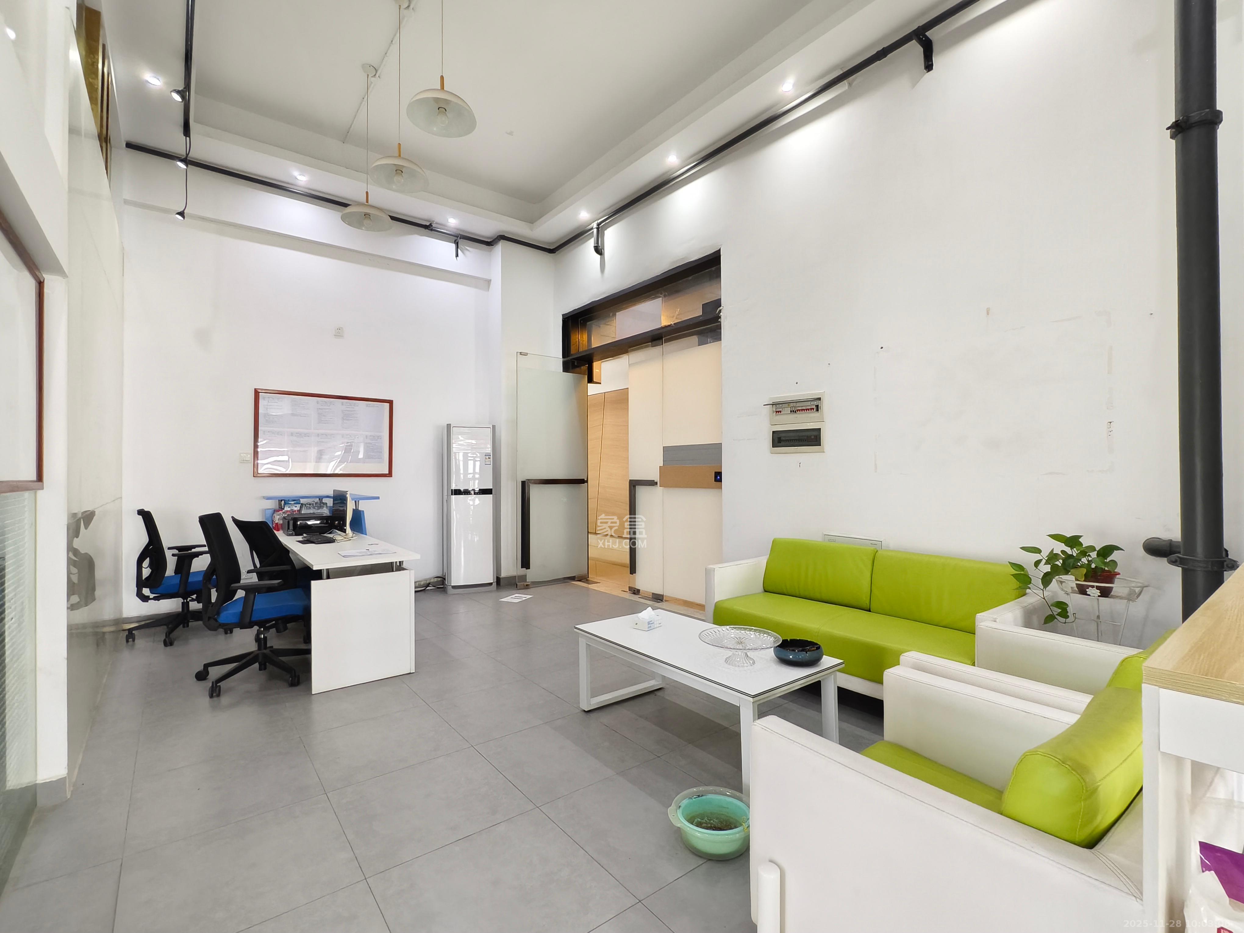 新世界创邸   192.0㎡      9000.0元/月