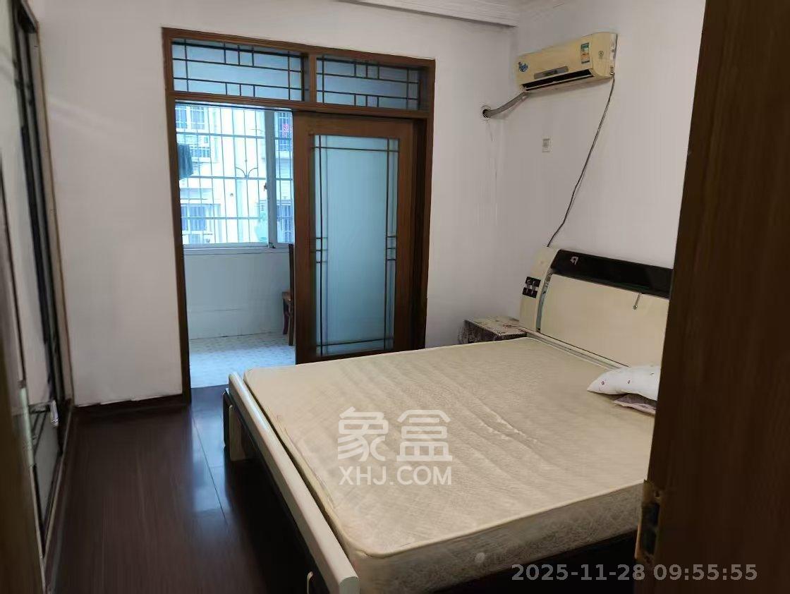 南锦家园 2室2厅1卫 2000.0元/月 南锦家园 2室2厅1卫 2000.0元/月室内图